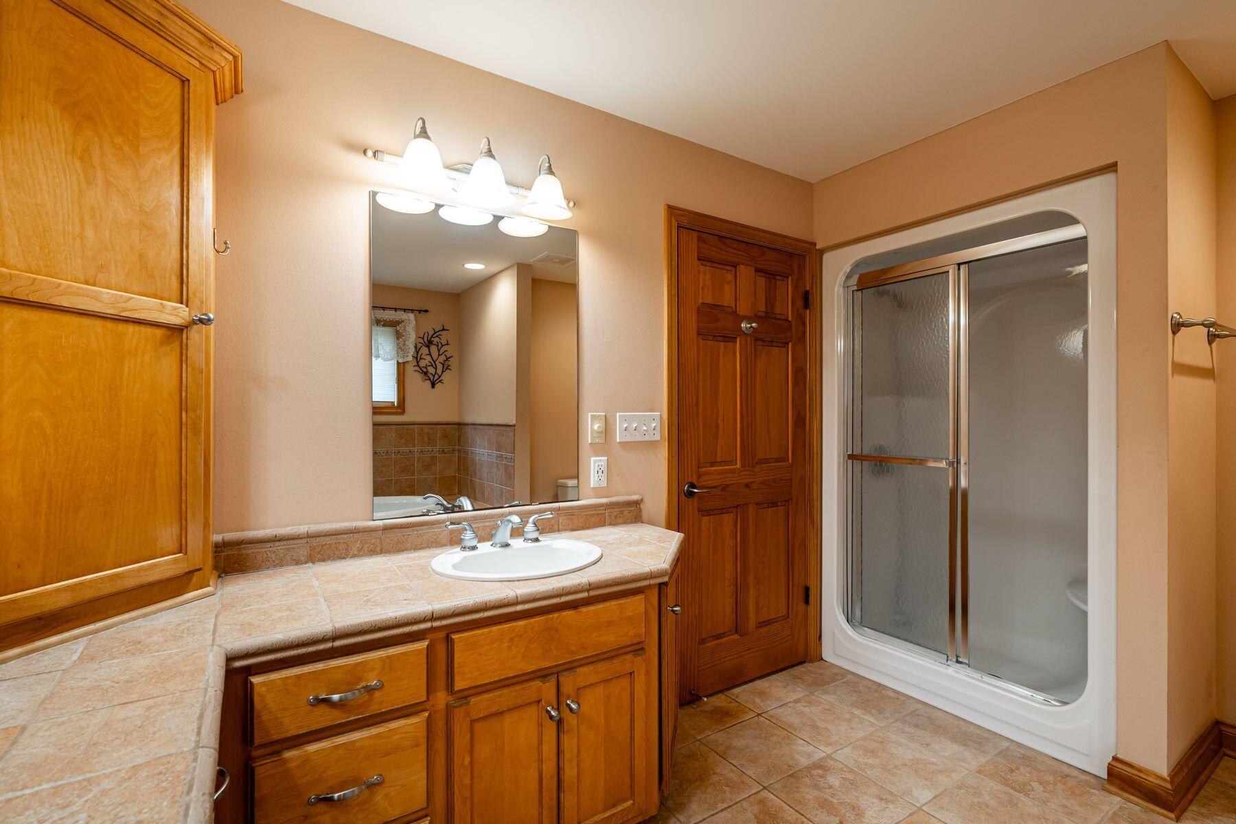 W280N4970 Jerilane Ct, Merton