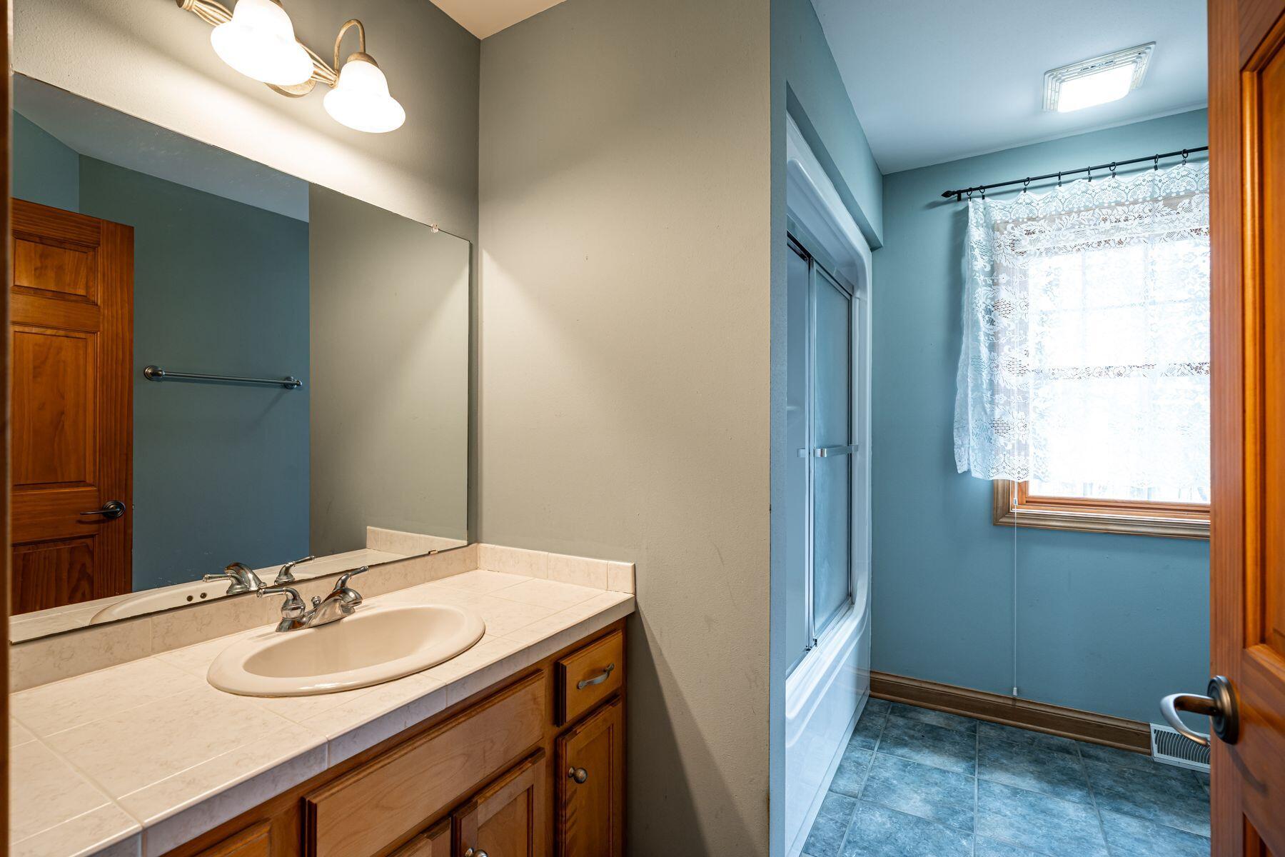 W280N4970 Jerilane Ct, Merton