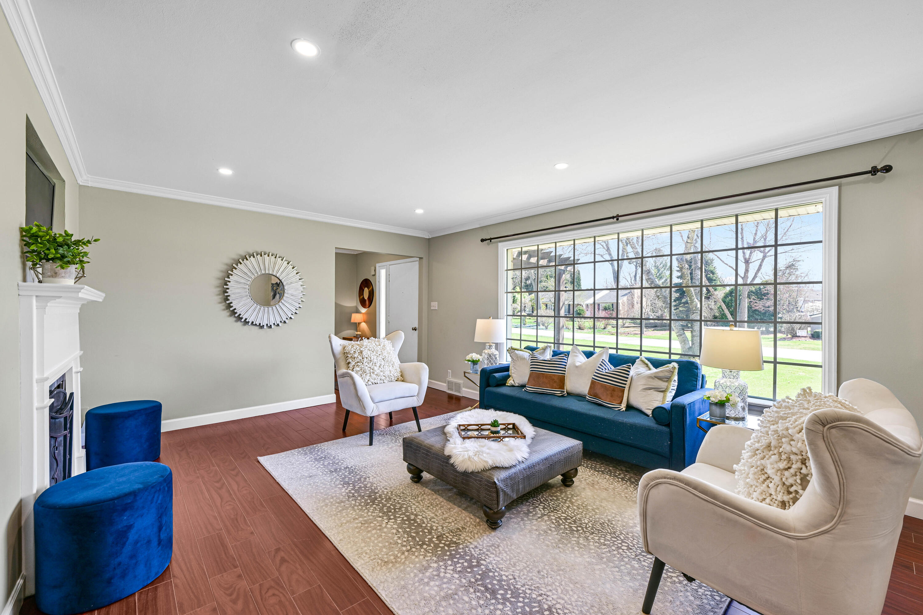 830 W Apple Tree Rd
