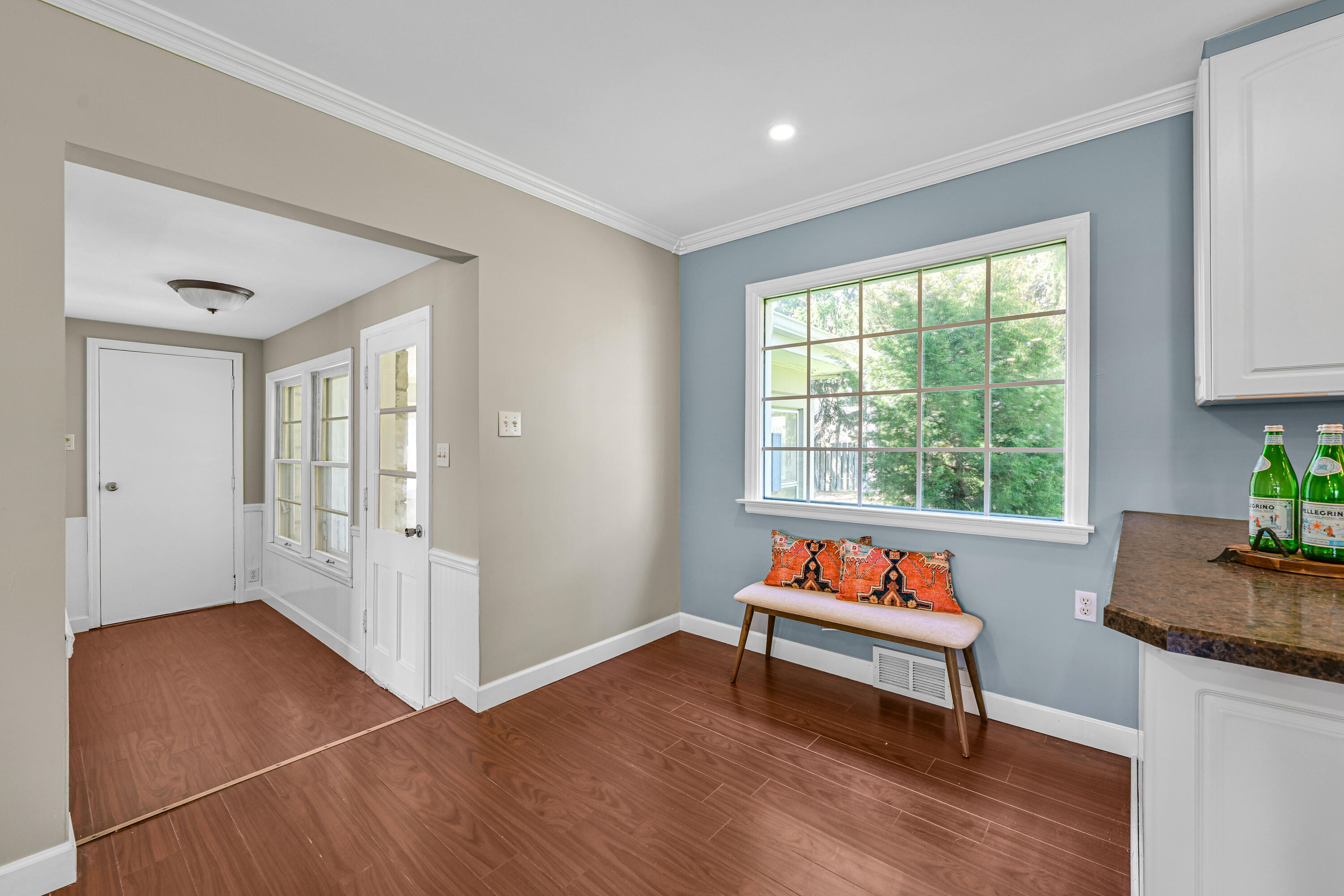 830 W Apple Tree Rd