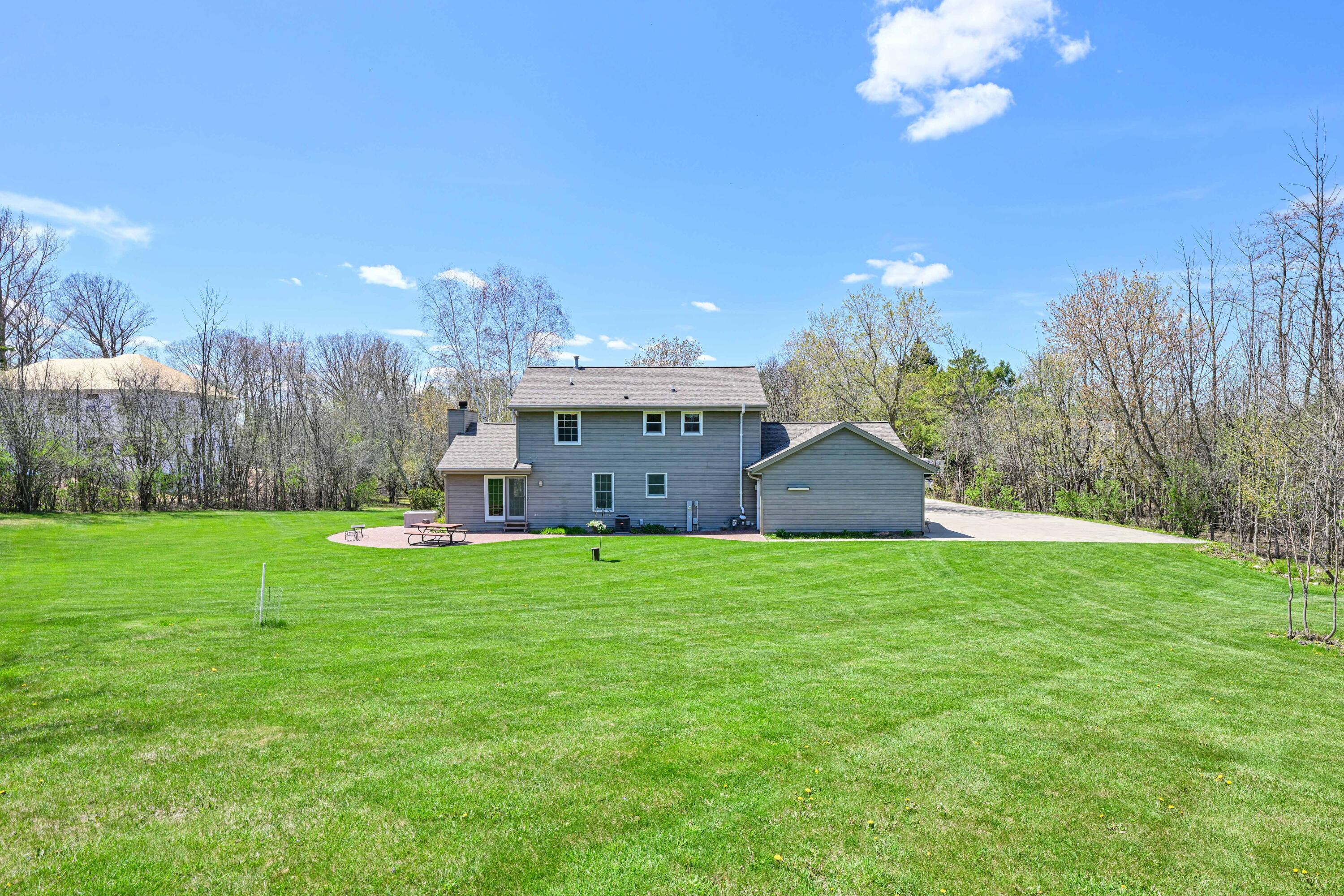 1294 Trailway Dr