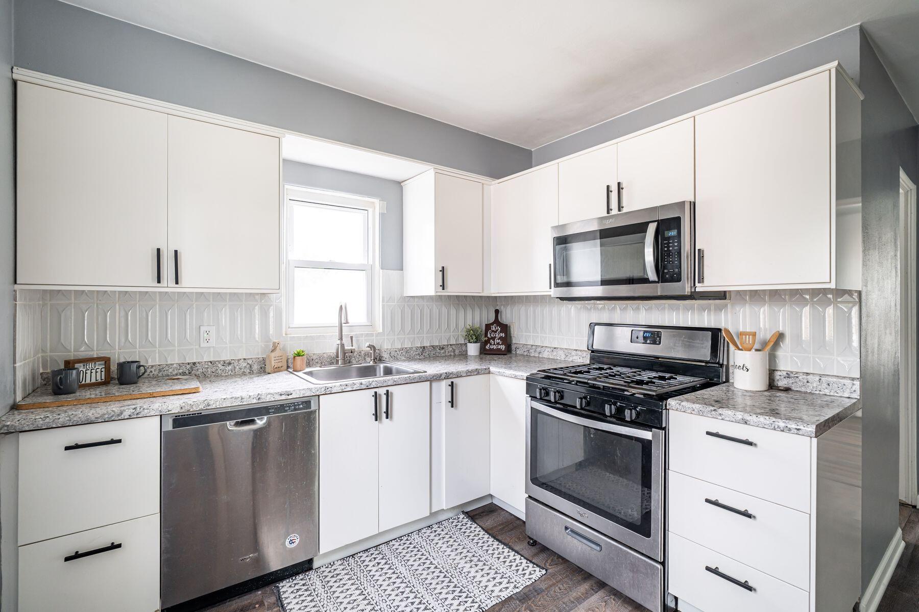 604 N 99th St, Wauwatosa