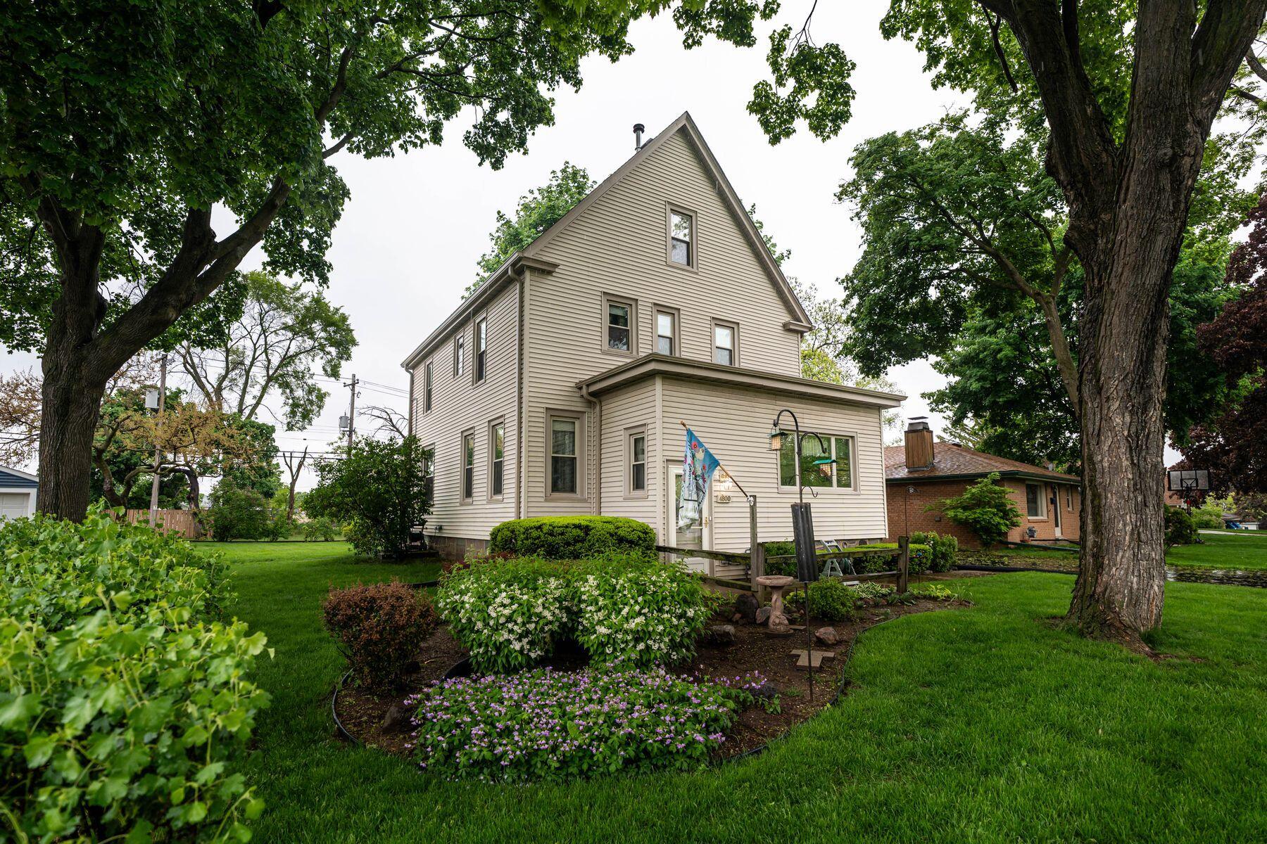 4800 W Midland Dr, Greenfield