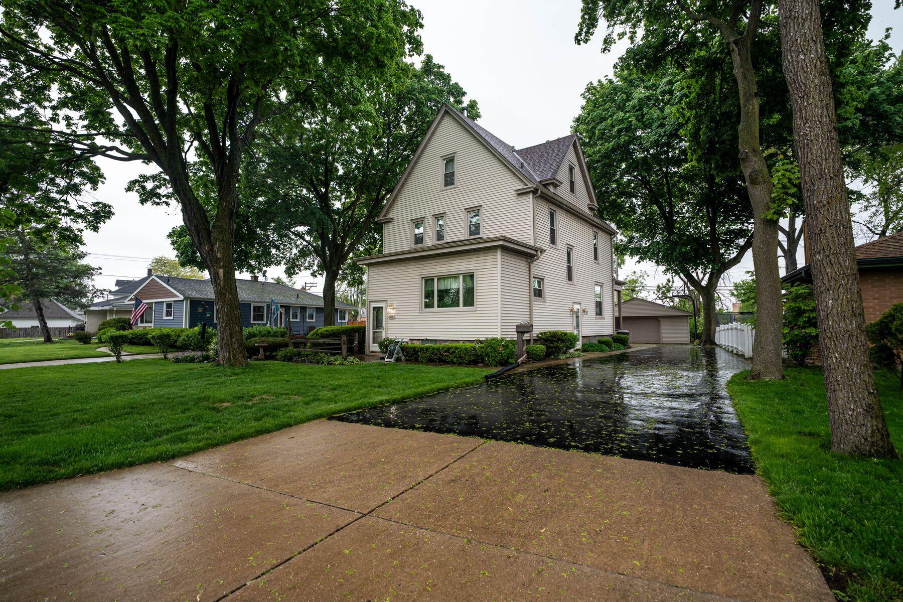 4800 W Midland Dr, Greenfield