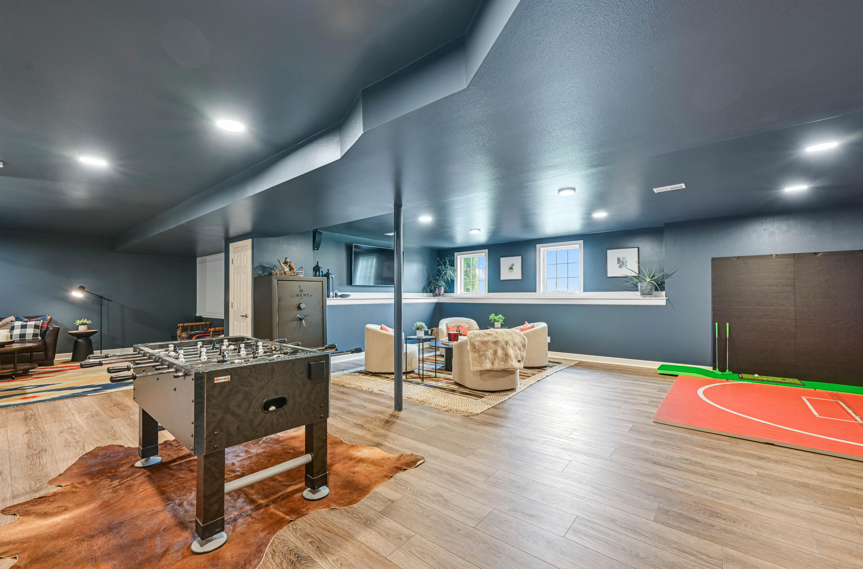 13345 N Laurel Ln