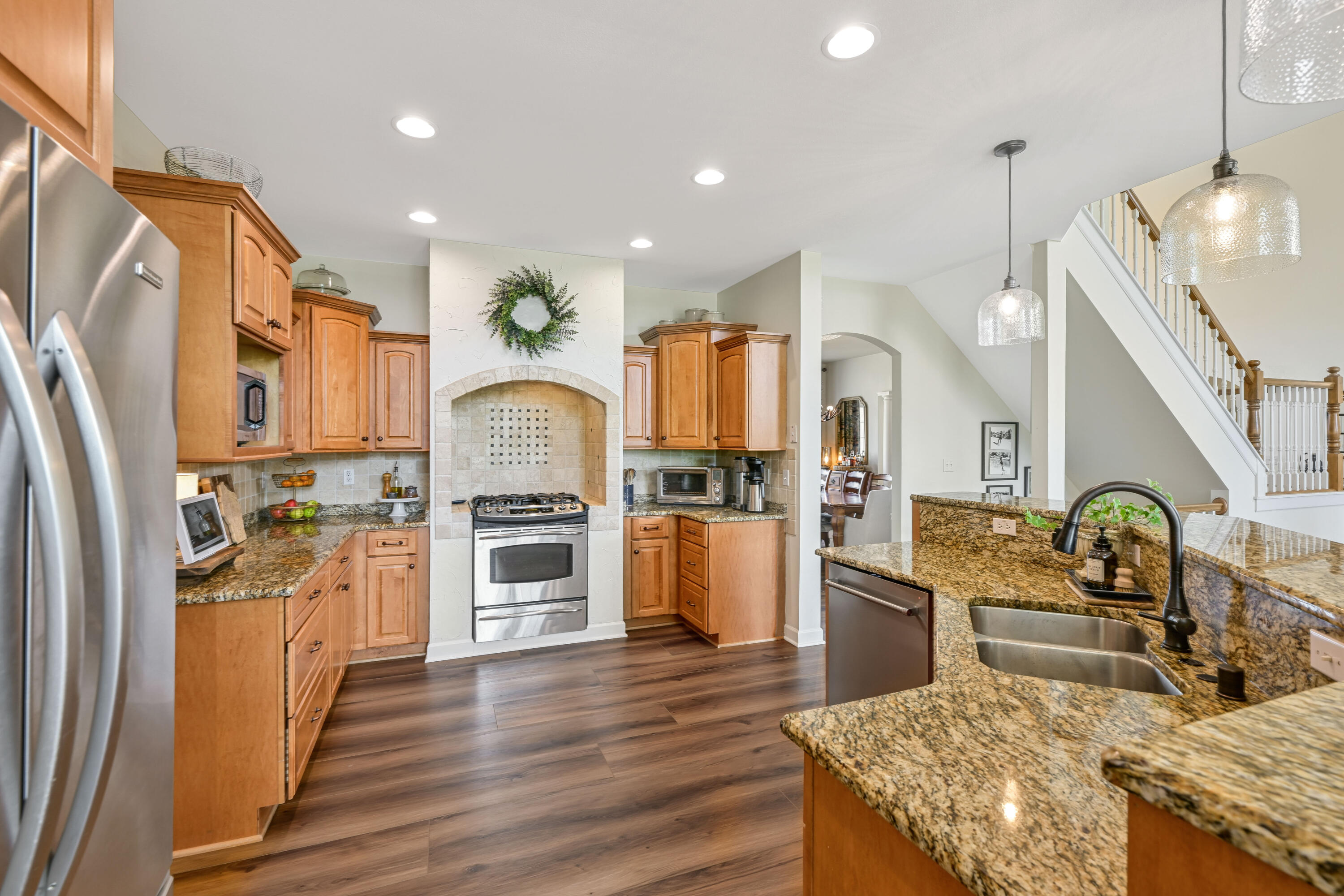 13345 N Laurel Ln