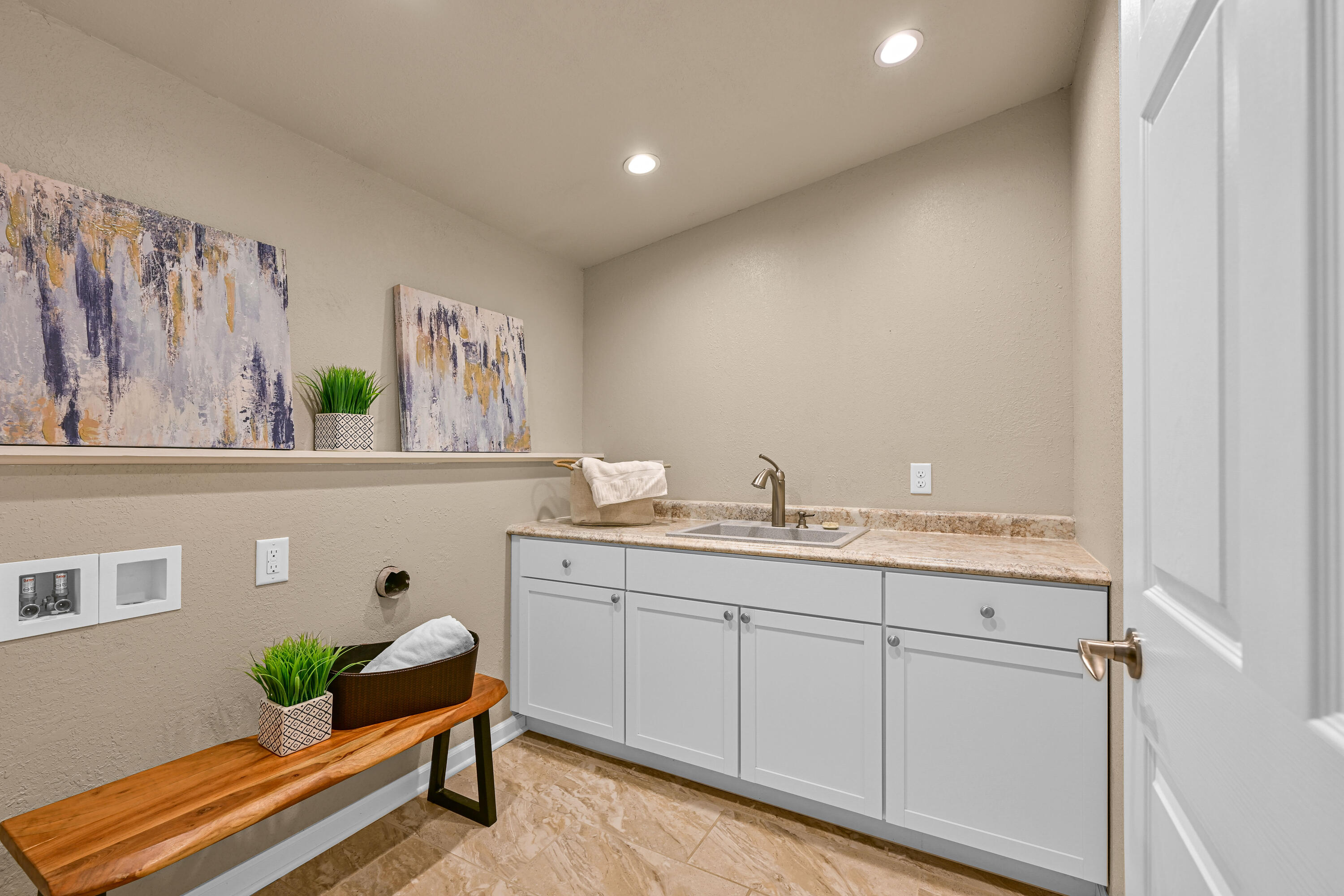 1408 Woodland Dr