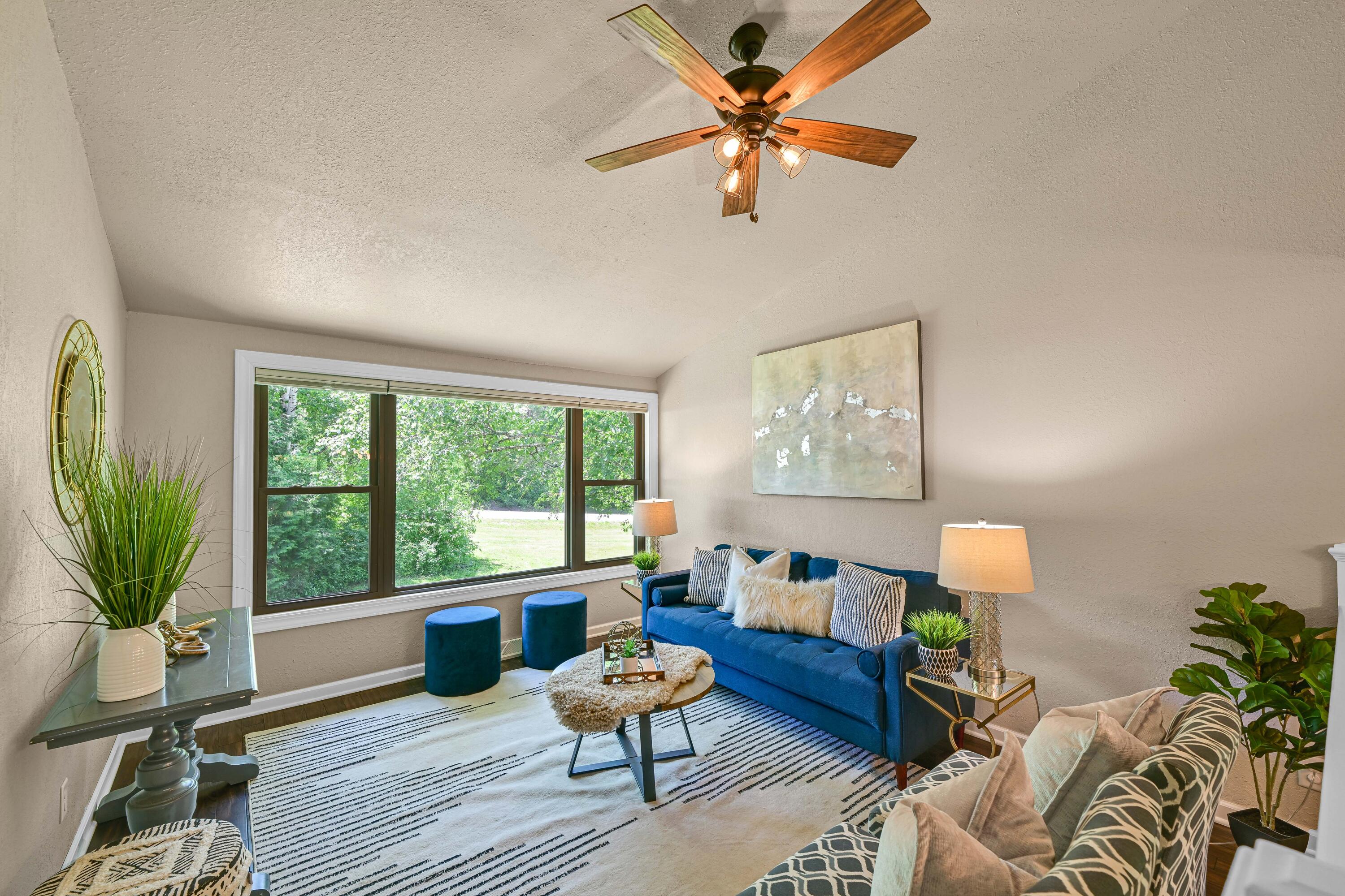 1408 Woodland Dr