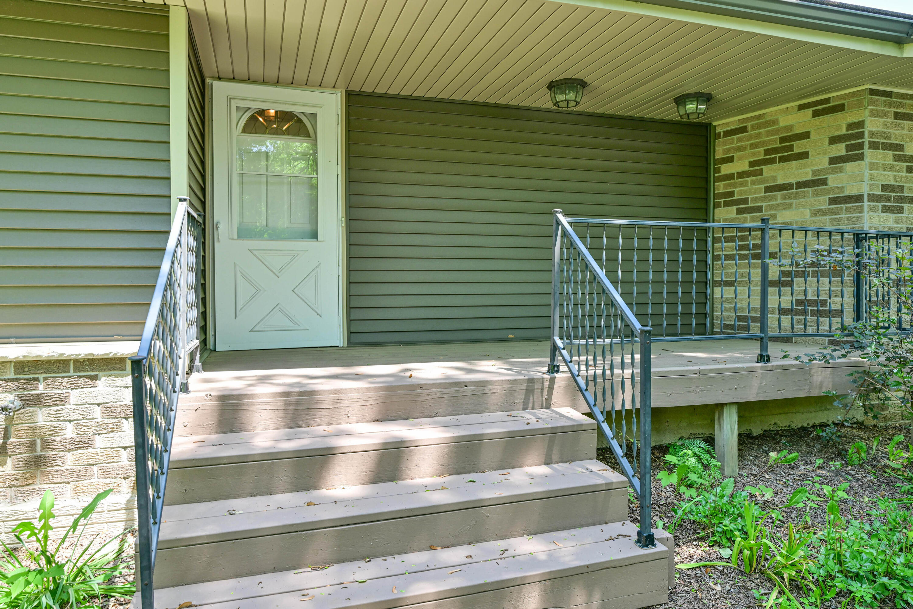 1408 Woodland Dr