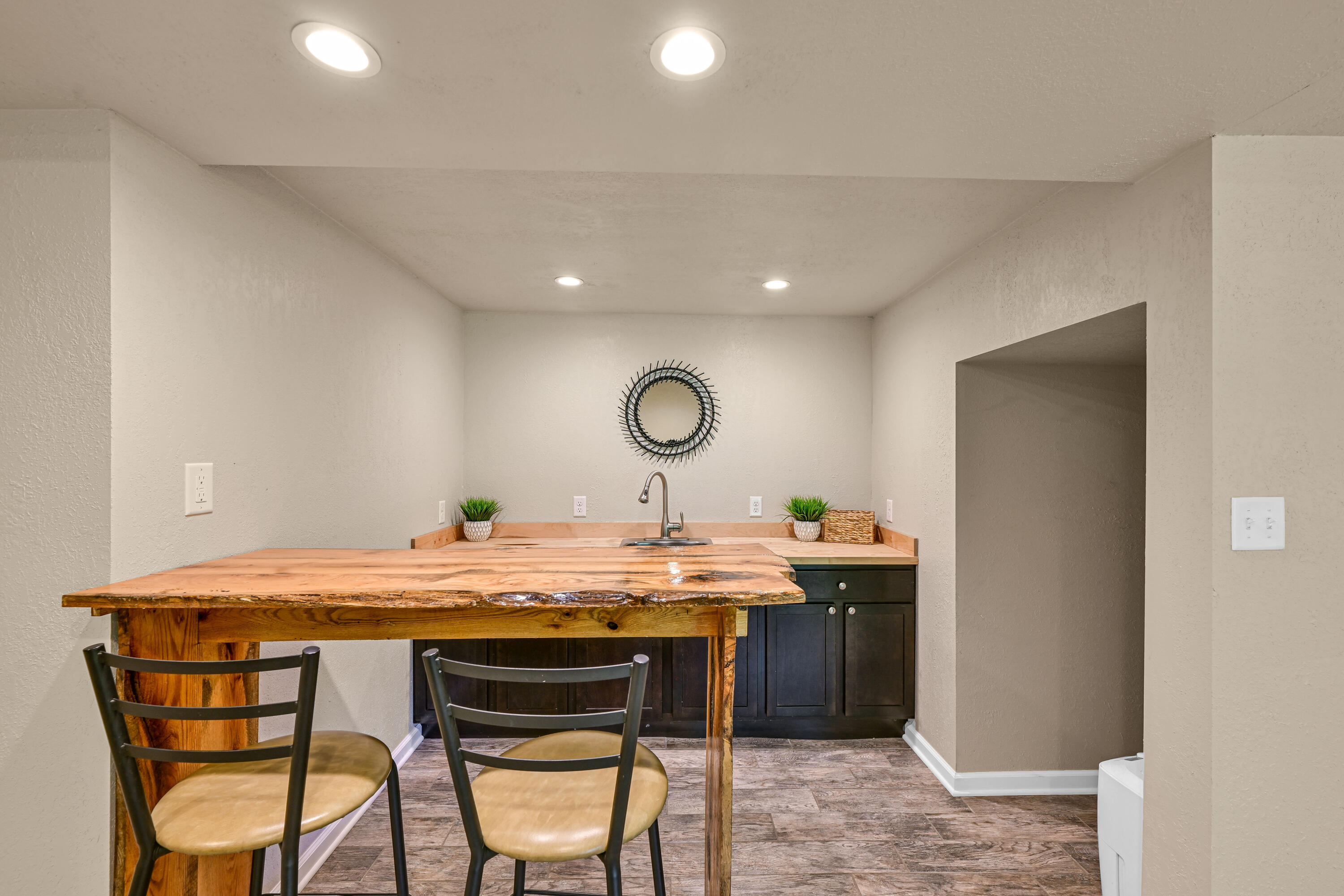 1408 Woodland Dr