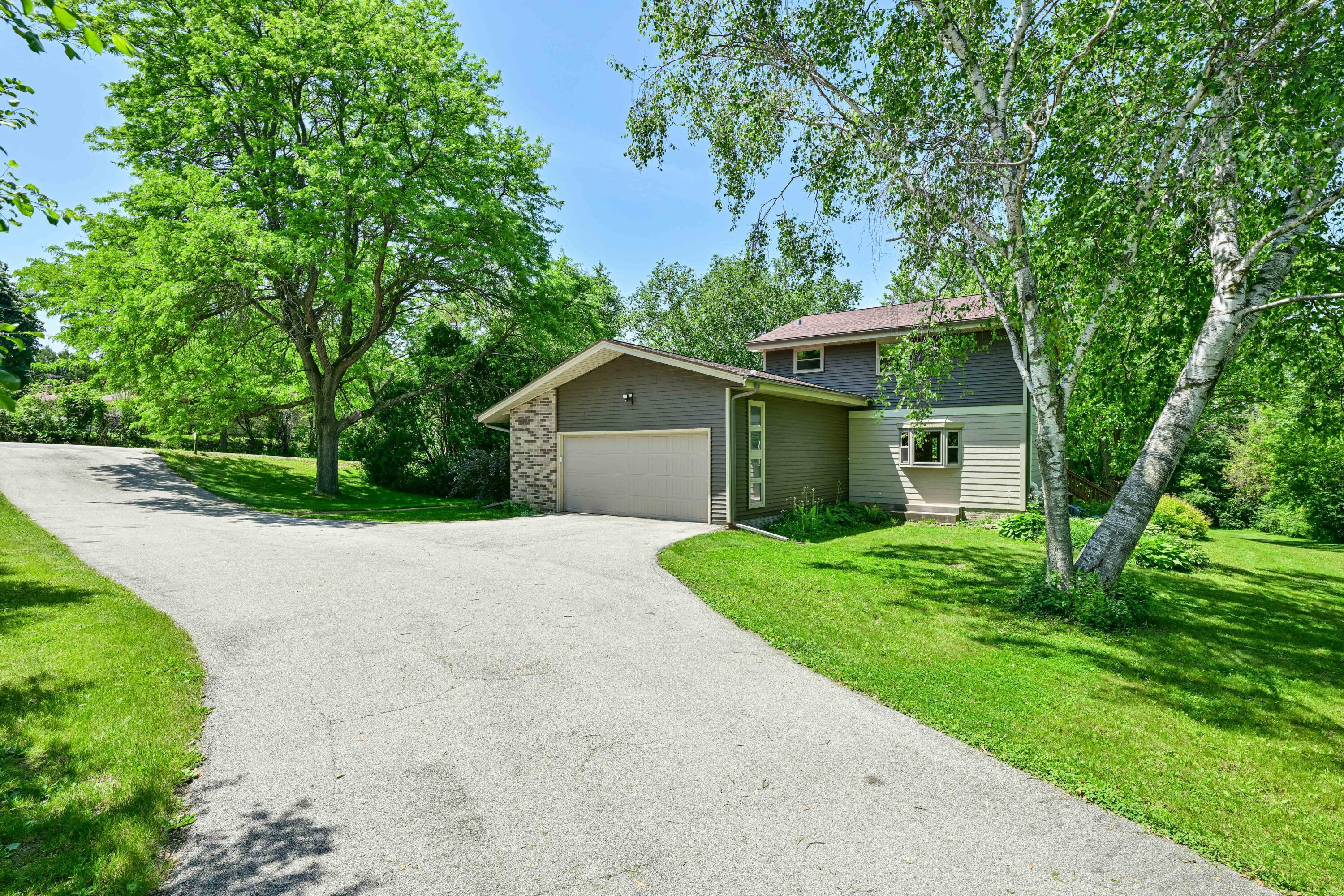 1408 Woodland Dr