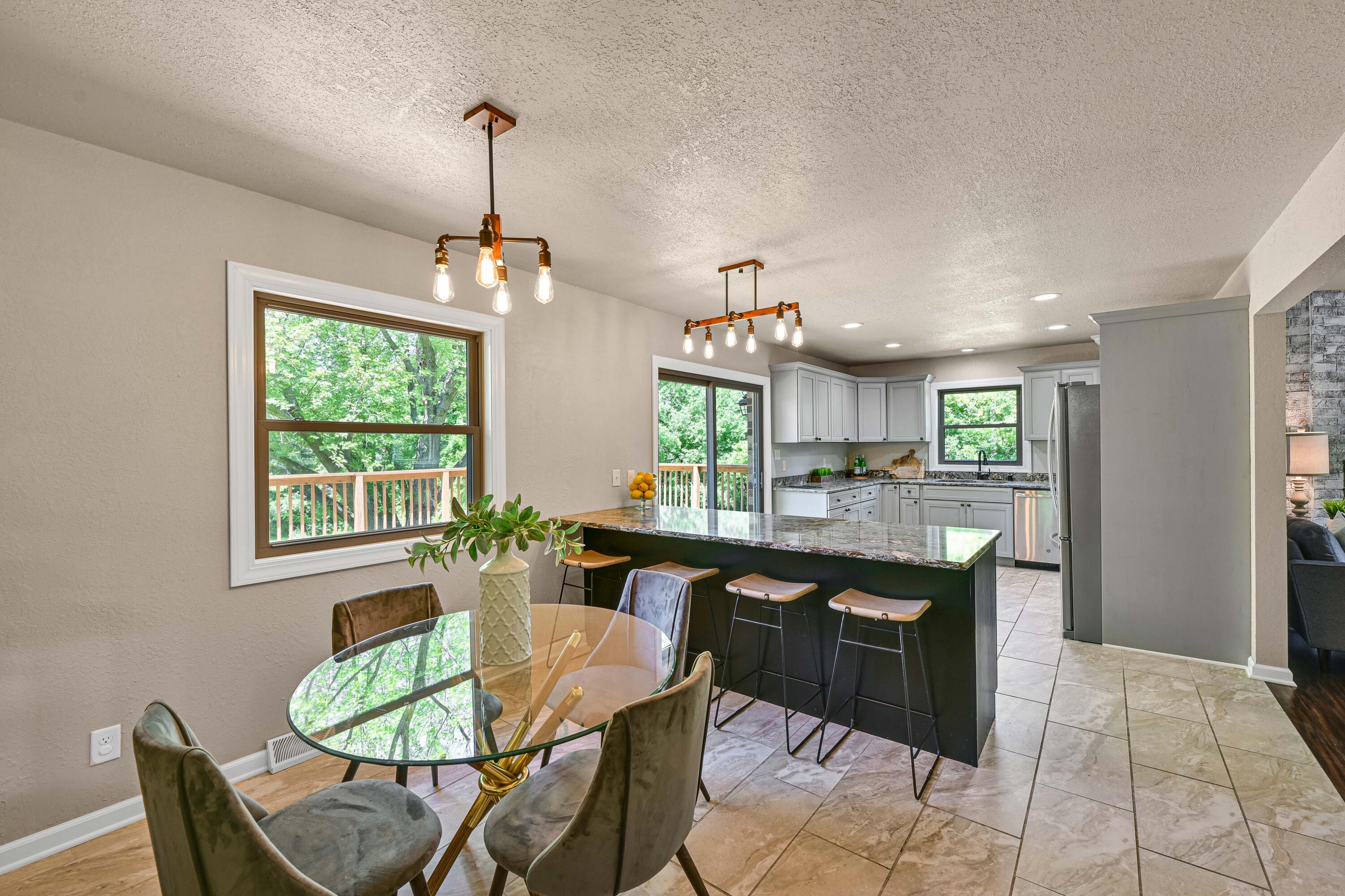 1408 Woodland Dr