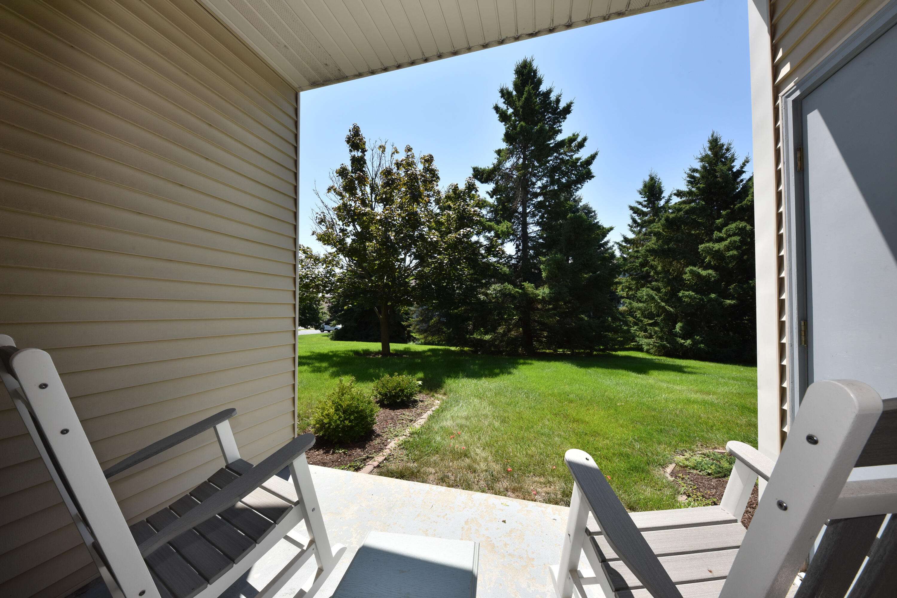2111 Pine Ridge Ct