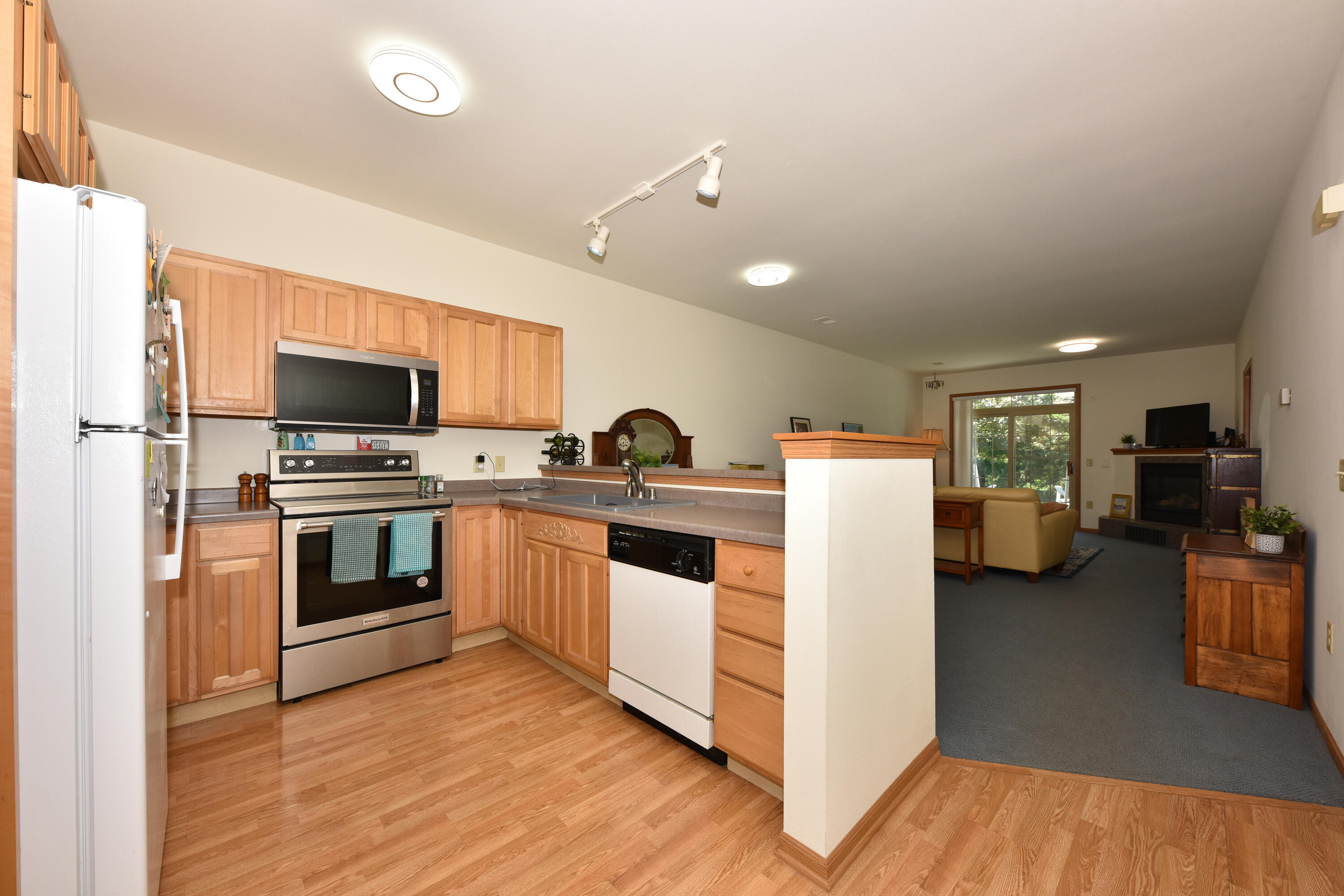 2111 Pine Ridge Ct