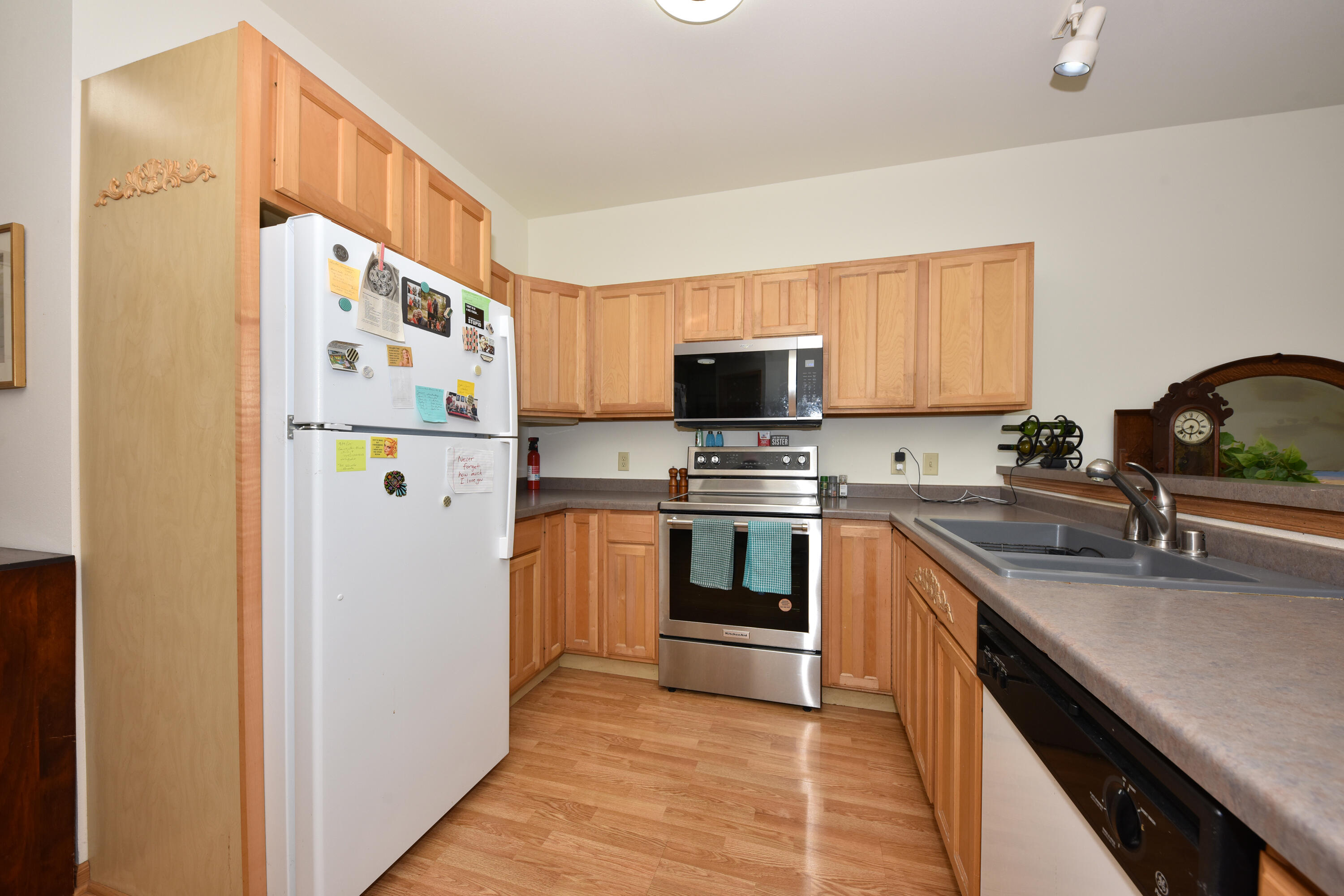 2111 Pine Ridge Ct