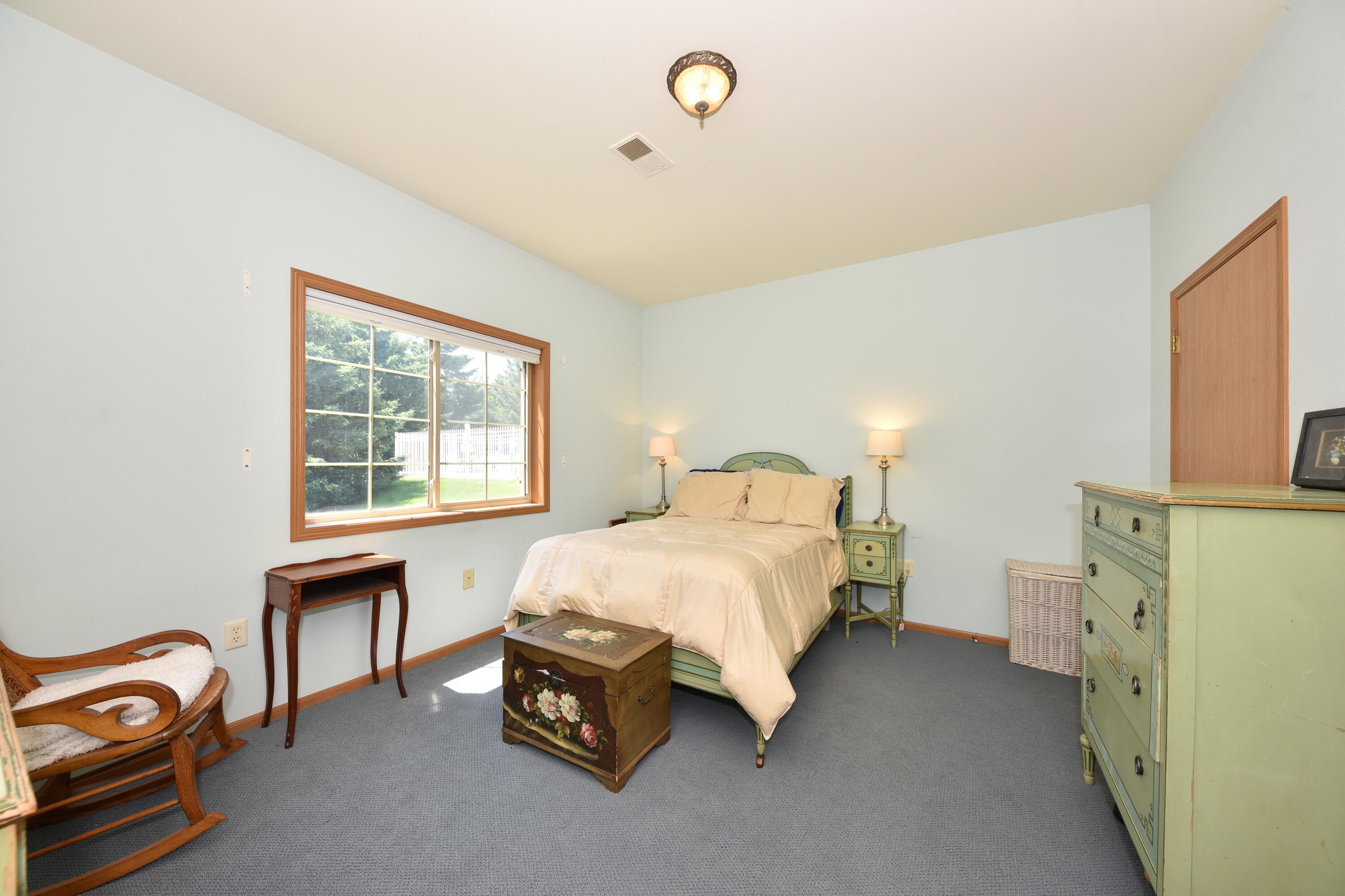 2111 Pine Ridge Ct