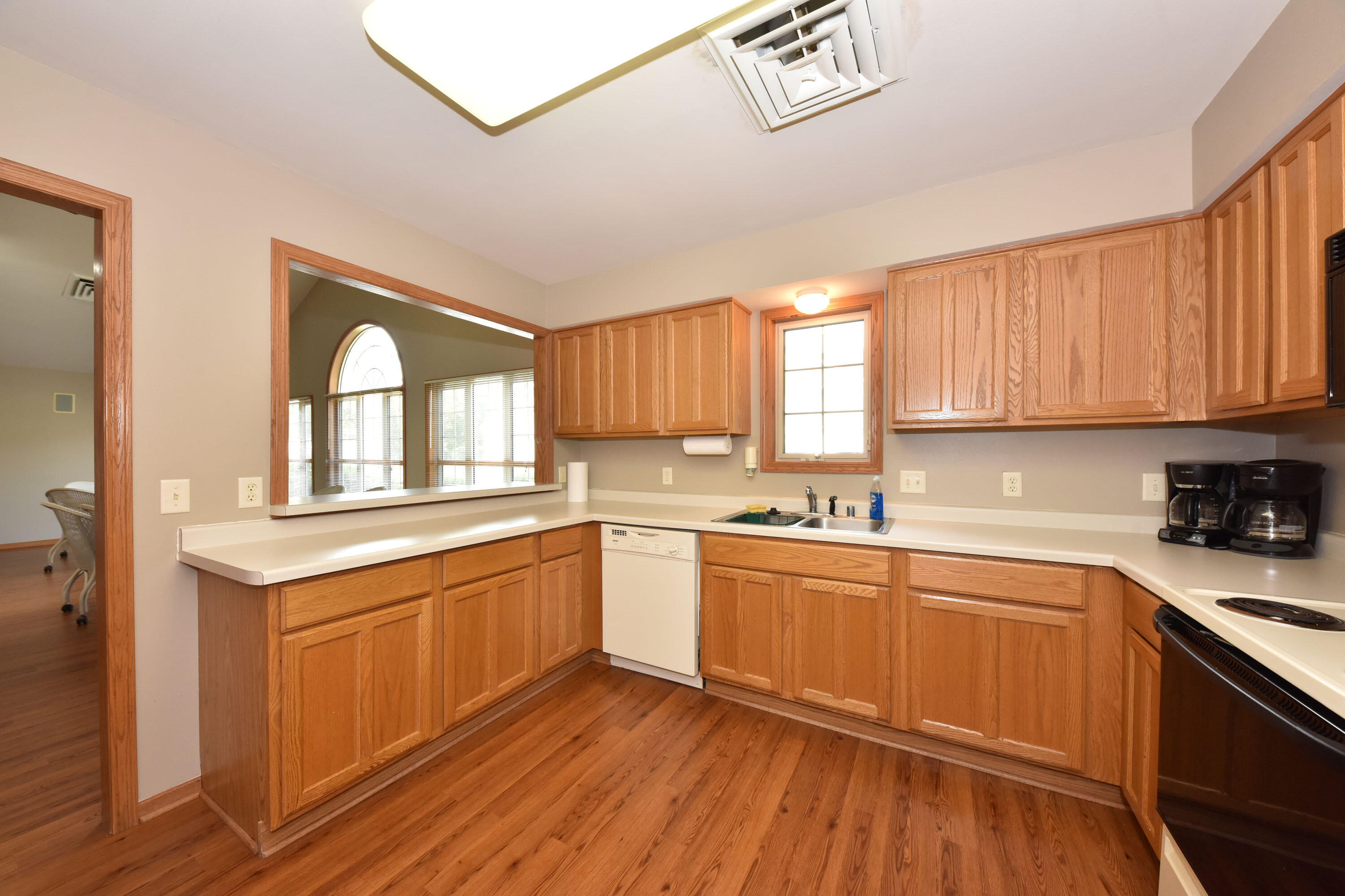 2111 Pine Ridge Ct