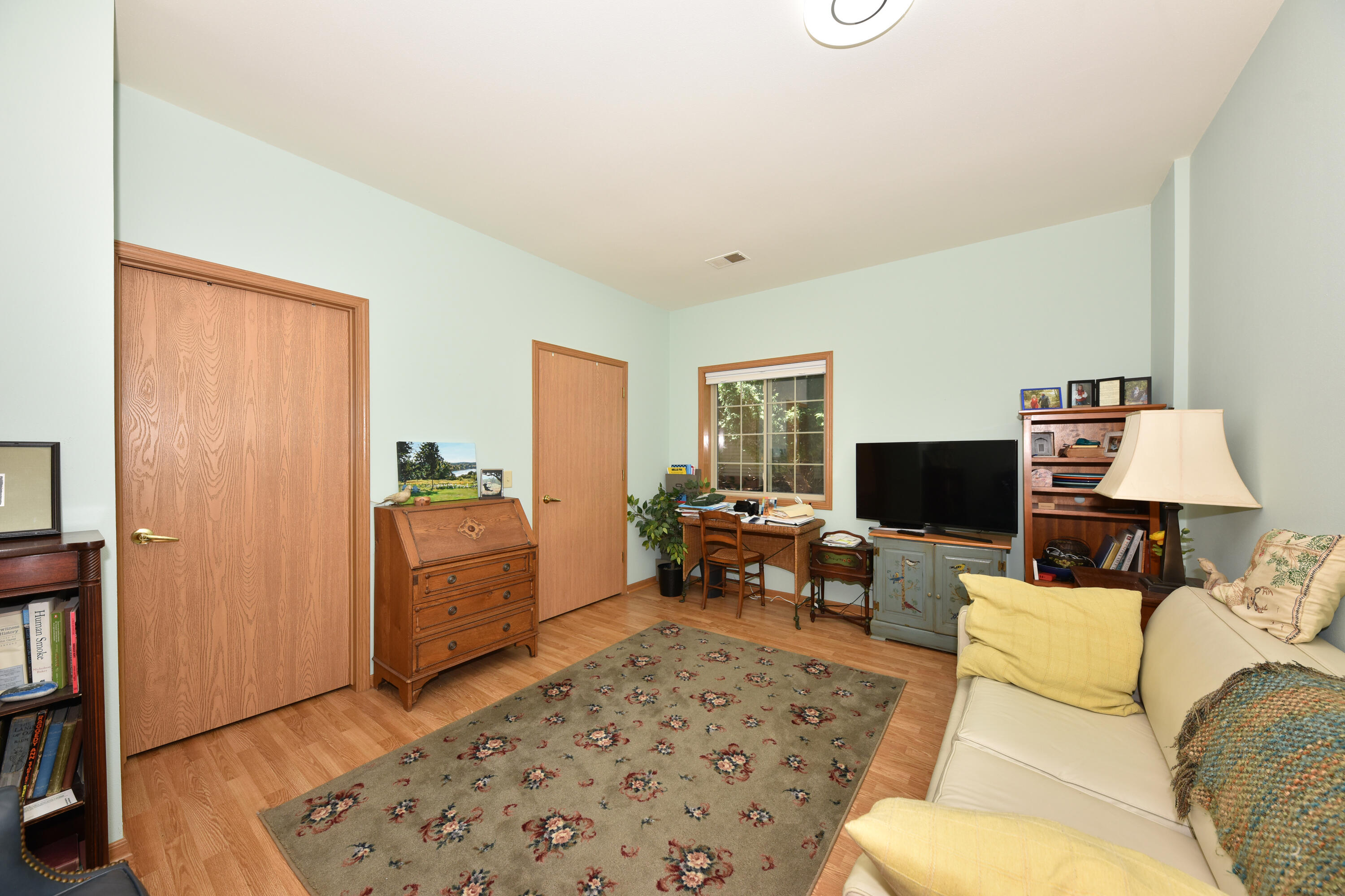 2111 Pine Ridge Ct
