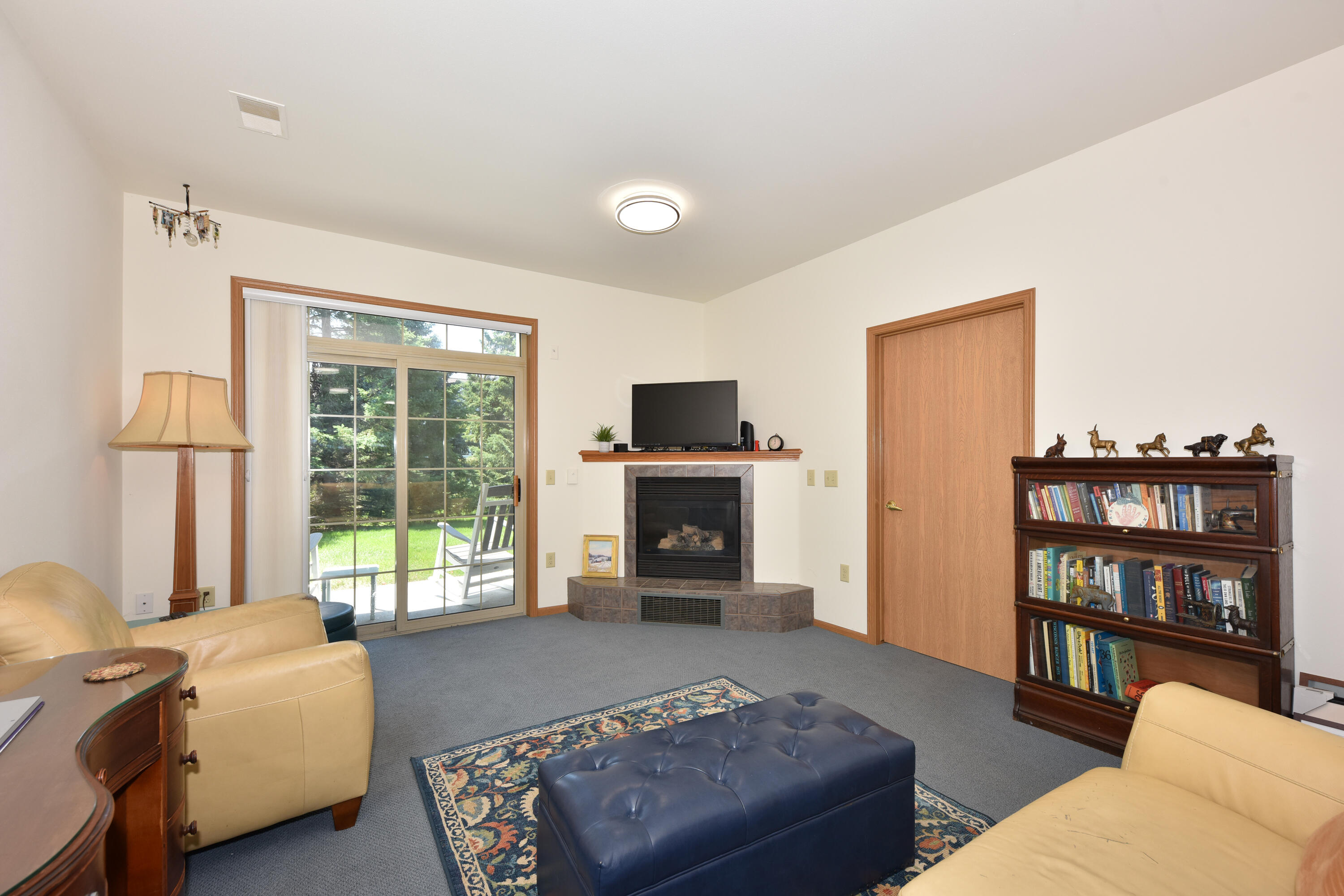 2111 Pine Ridge Ct