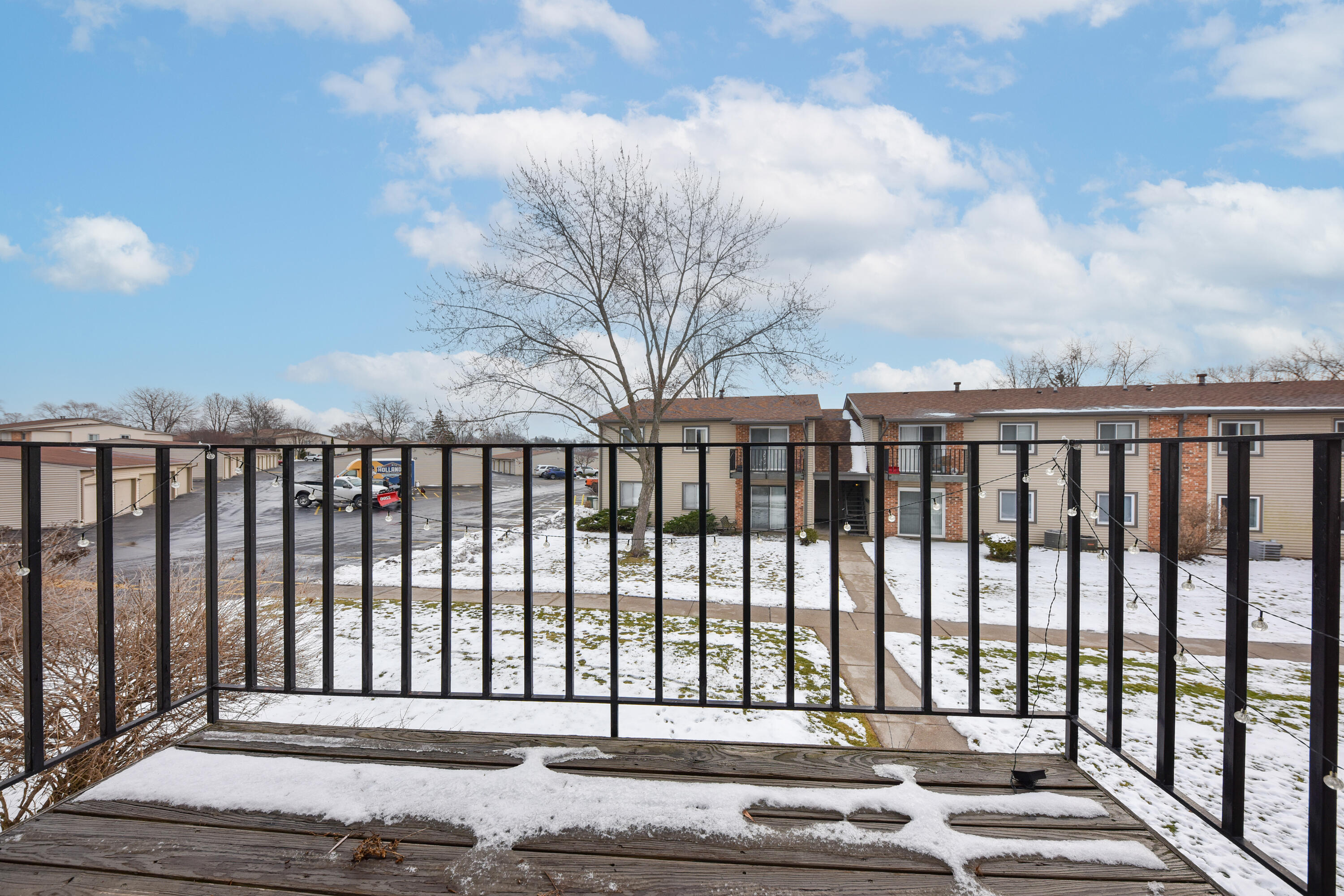 N115W17113 Armada Dr Unit: 12