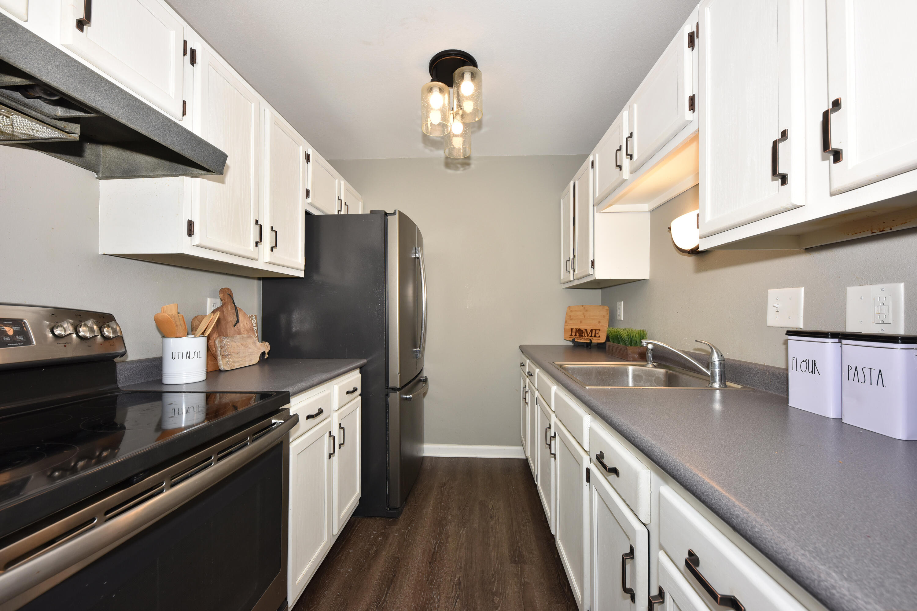 N115W17113 Armada Dr Unit: 12