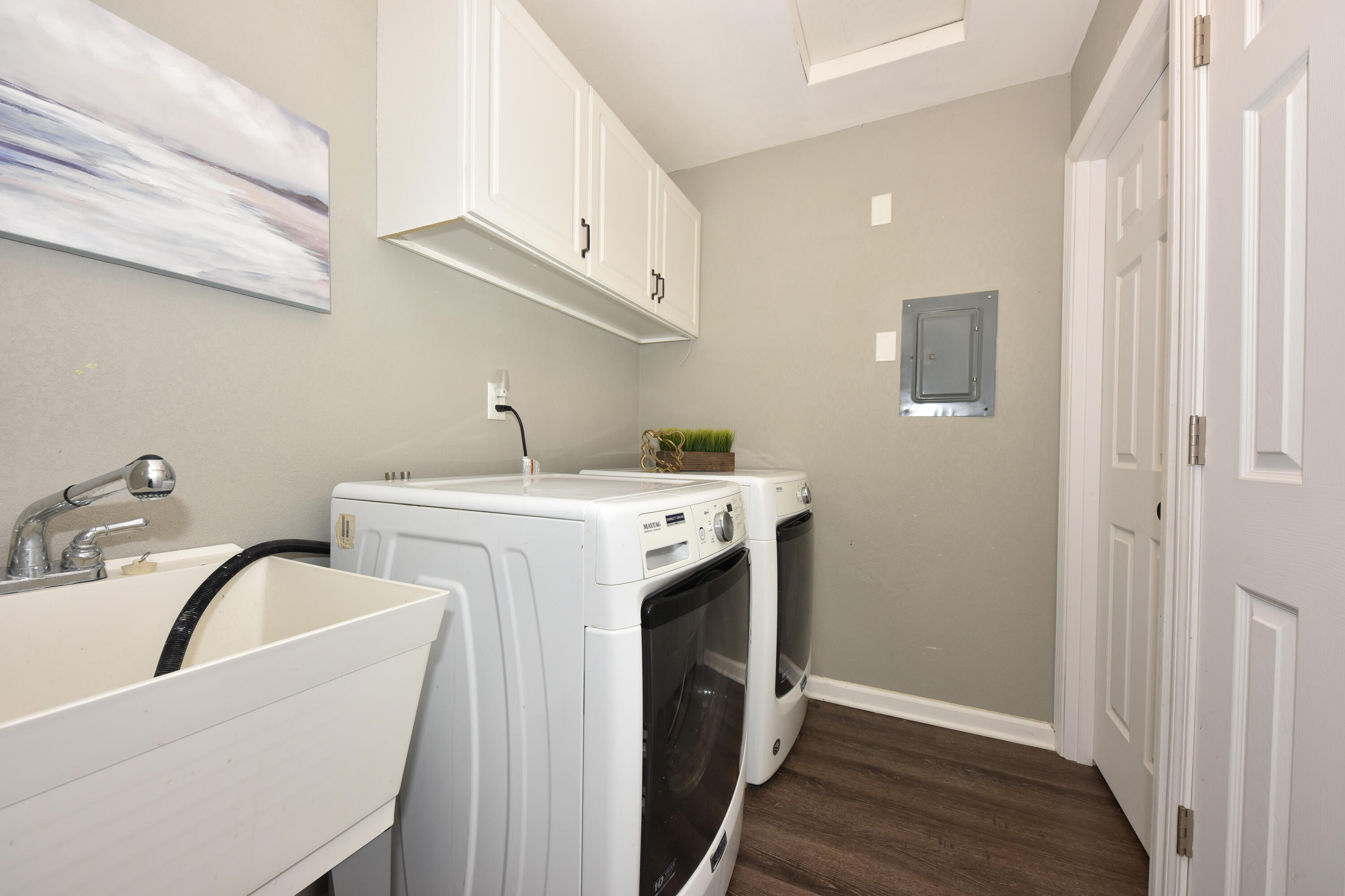 N115W17113 Armada Dr Unit: 12