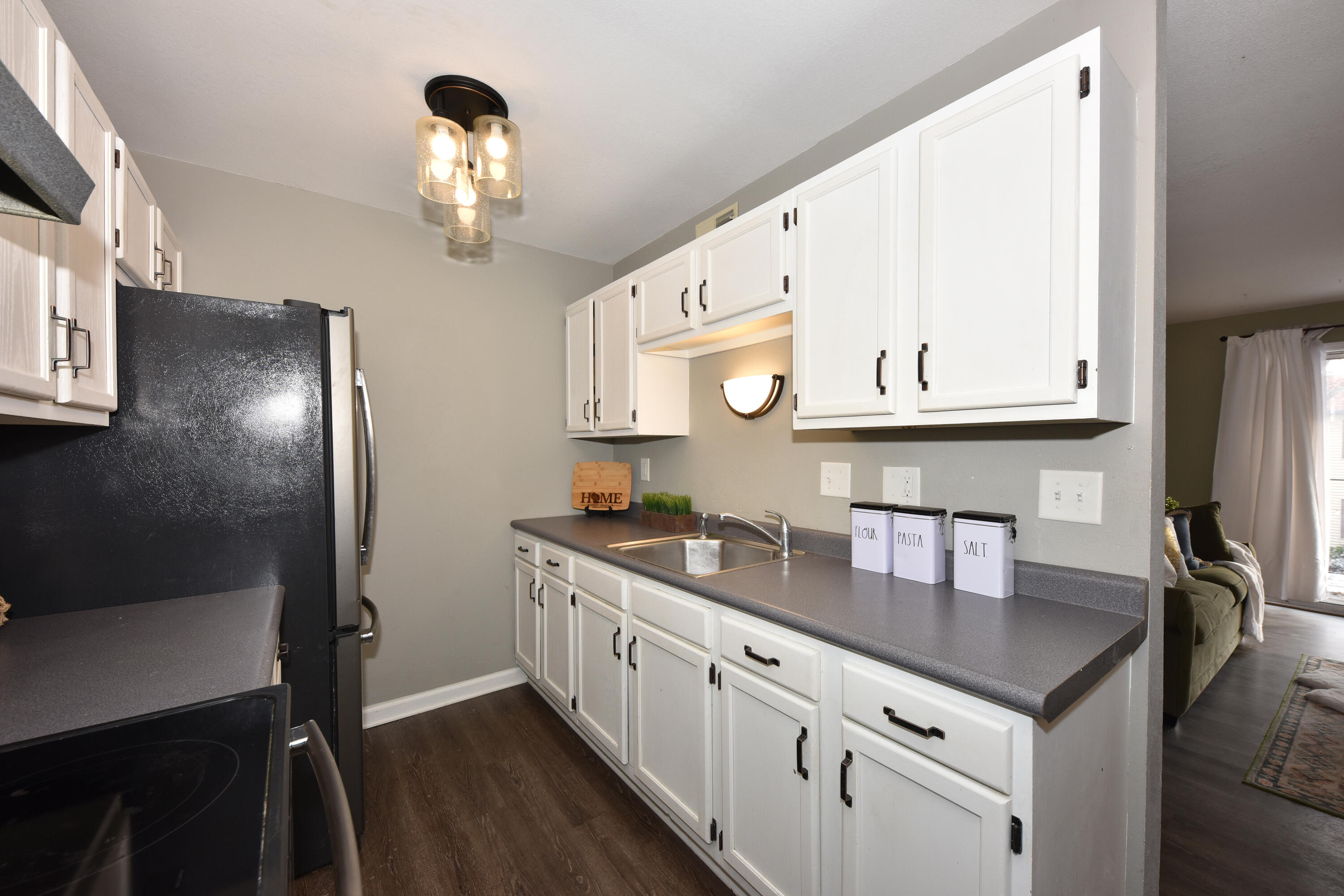 N115W17113 Armada Dr Unit: 12
