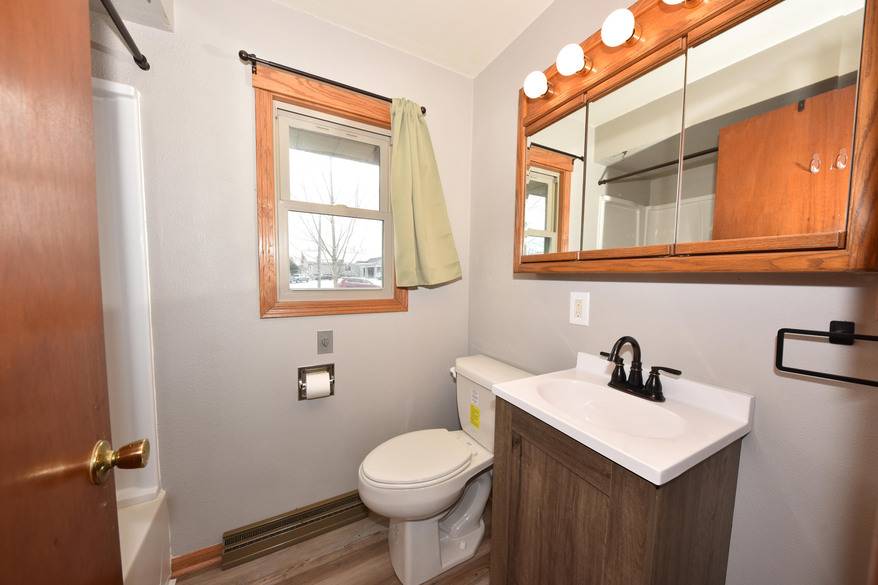W4379 Center St