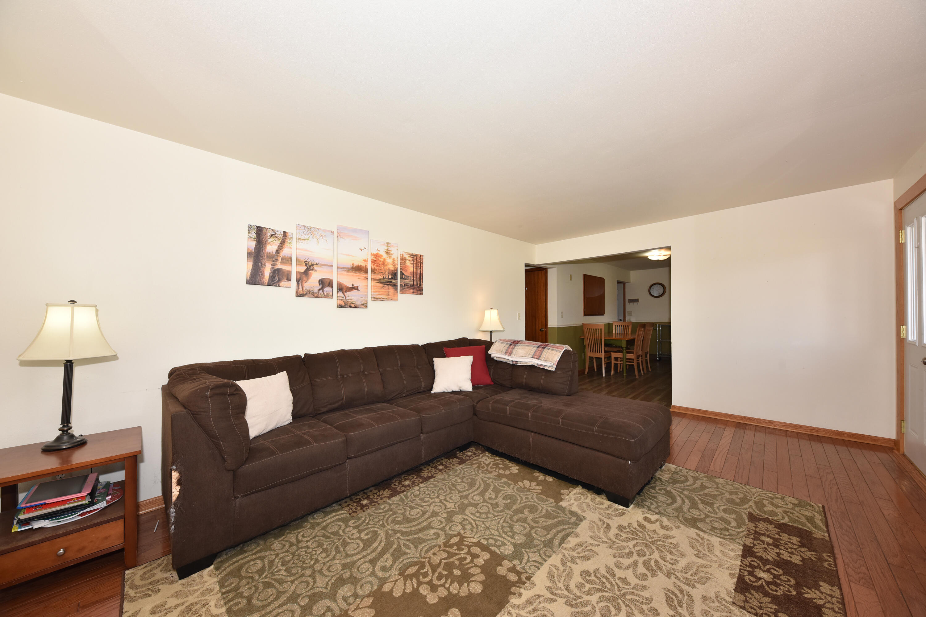 W4379 Center St