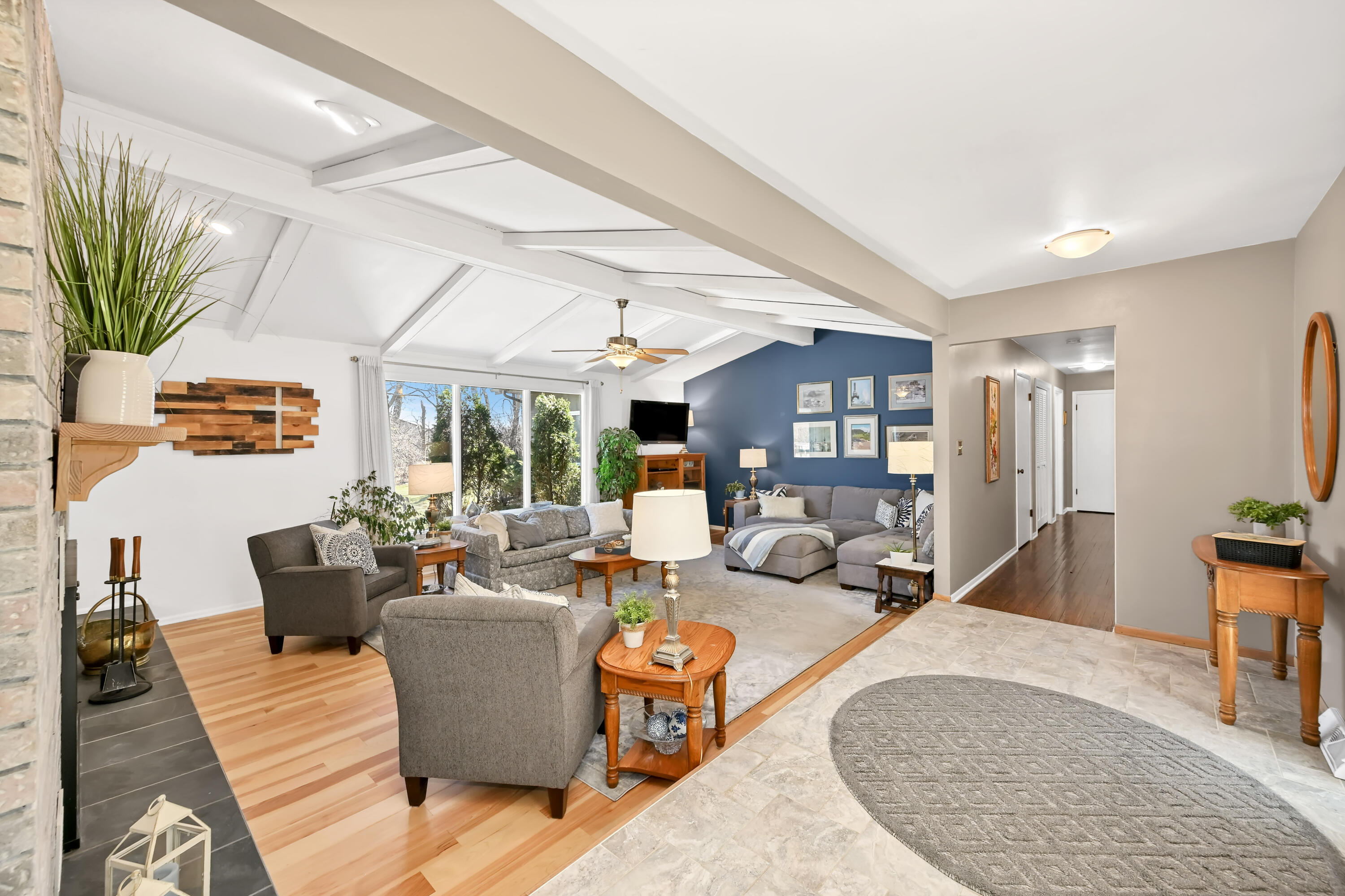 2138 Edgewood Dr