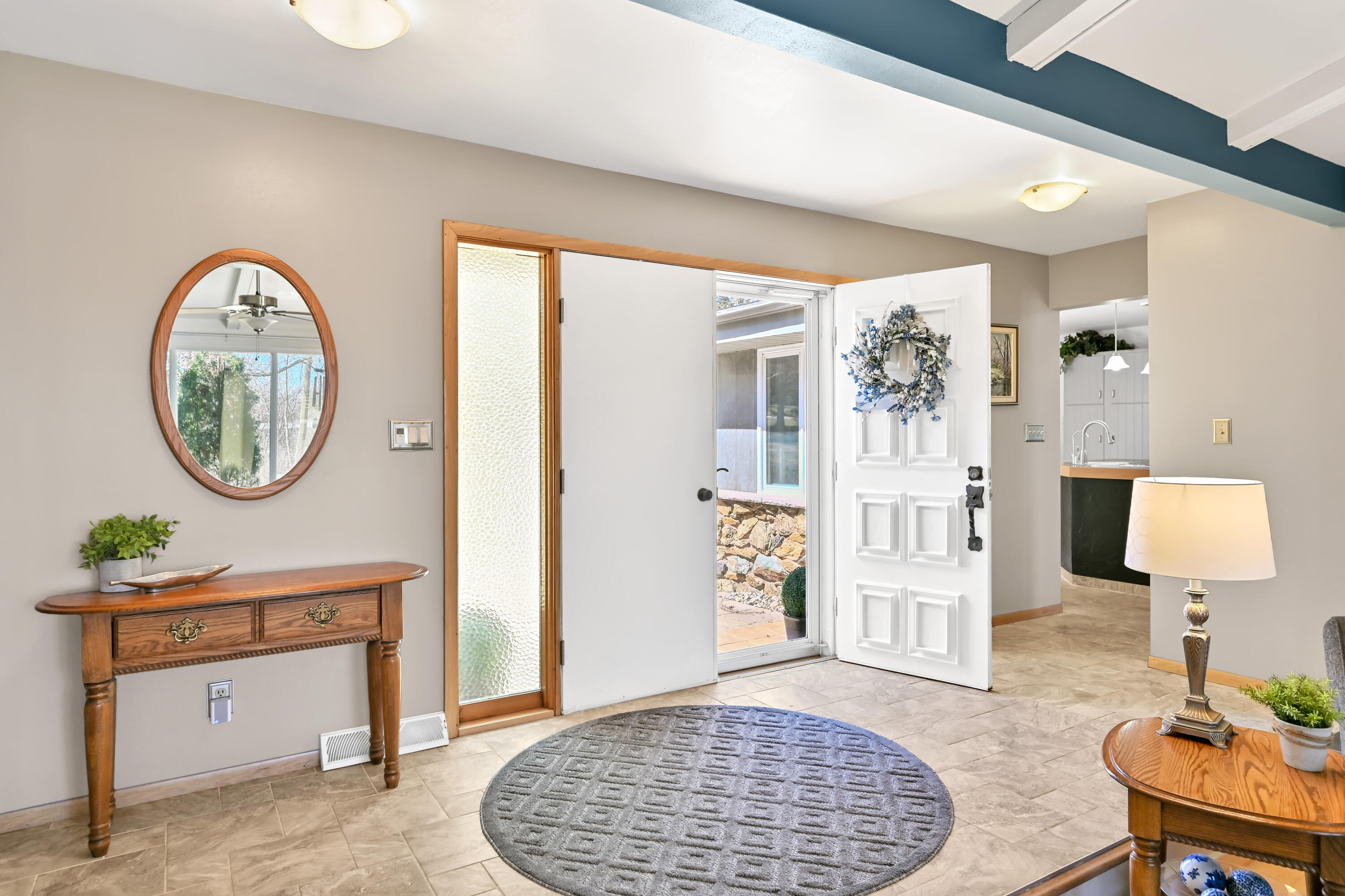 2138 Edgewood Dr