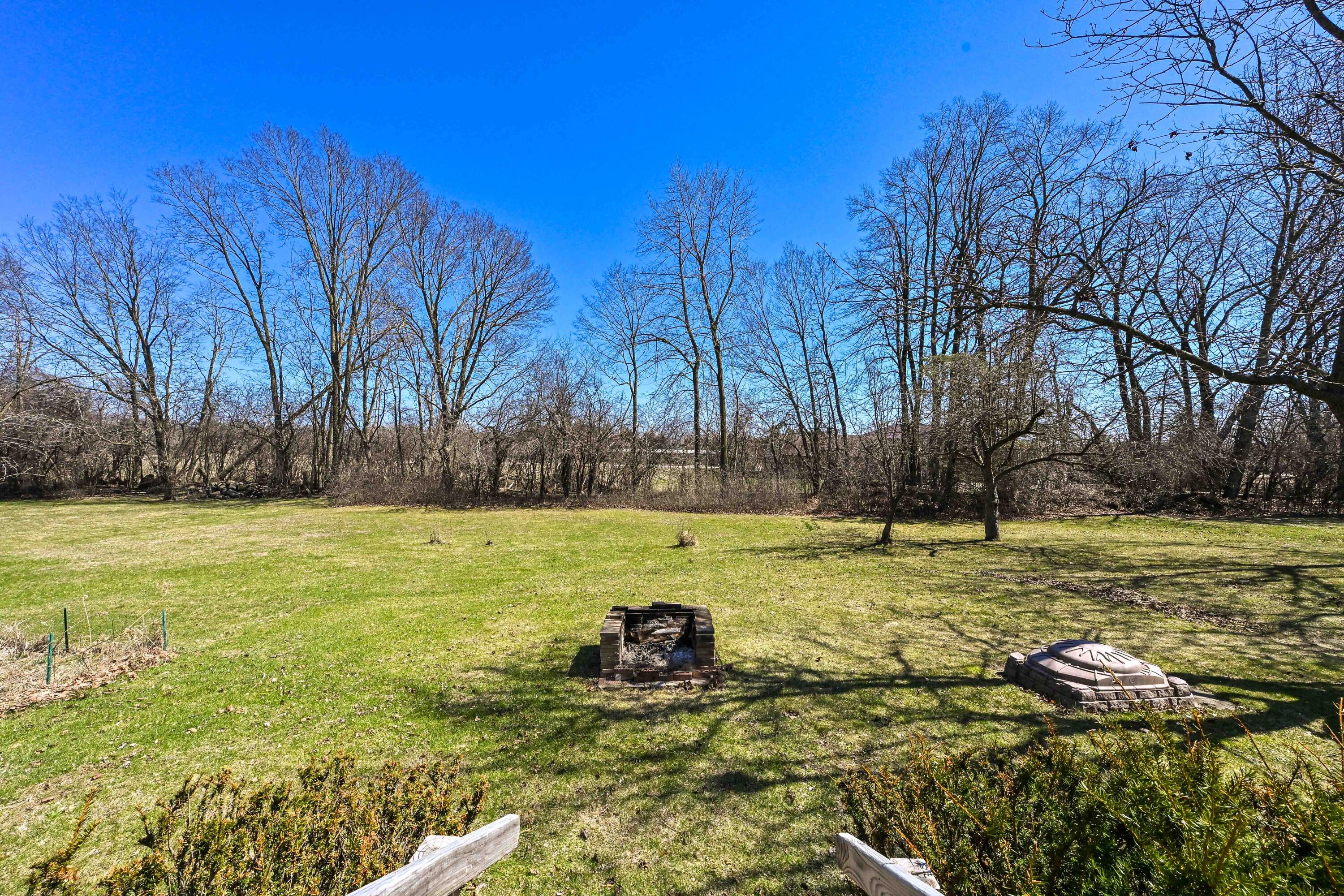 2138 Edgewood Dr