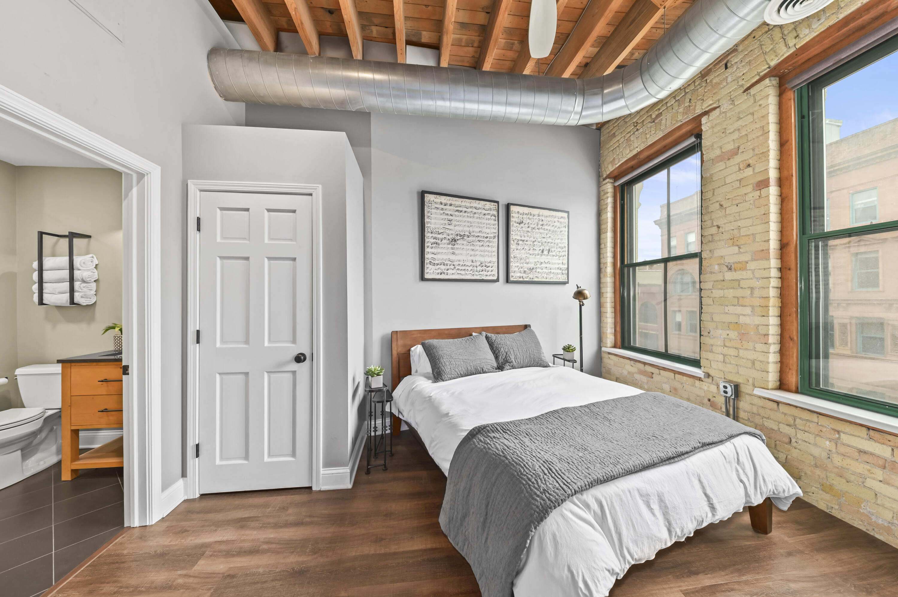 205 N Water St Unit: 404