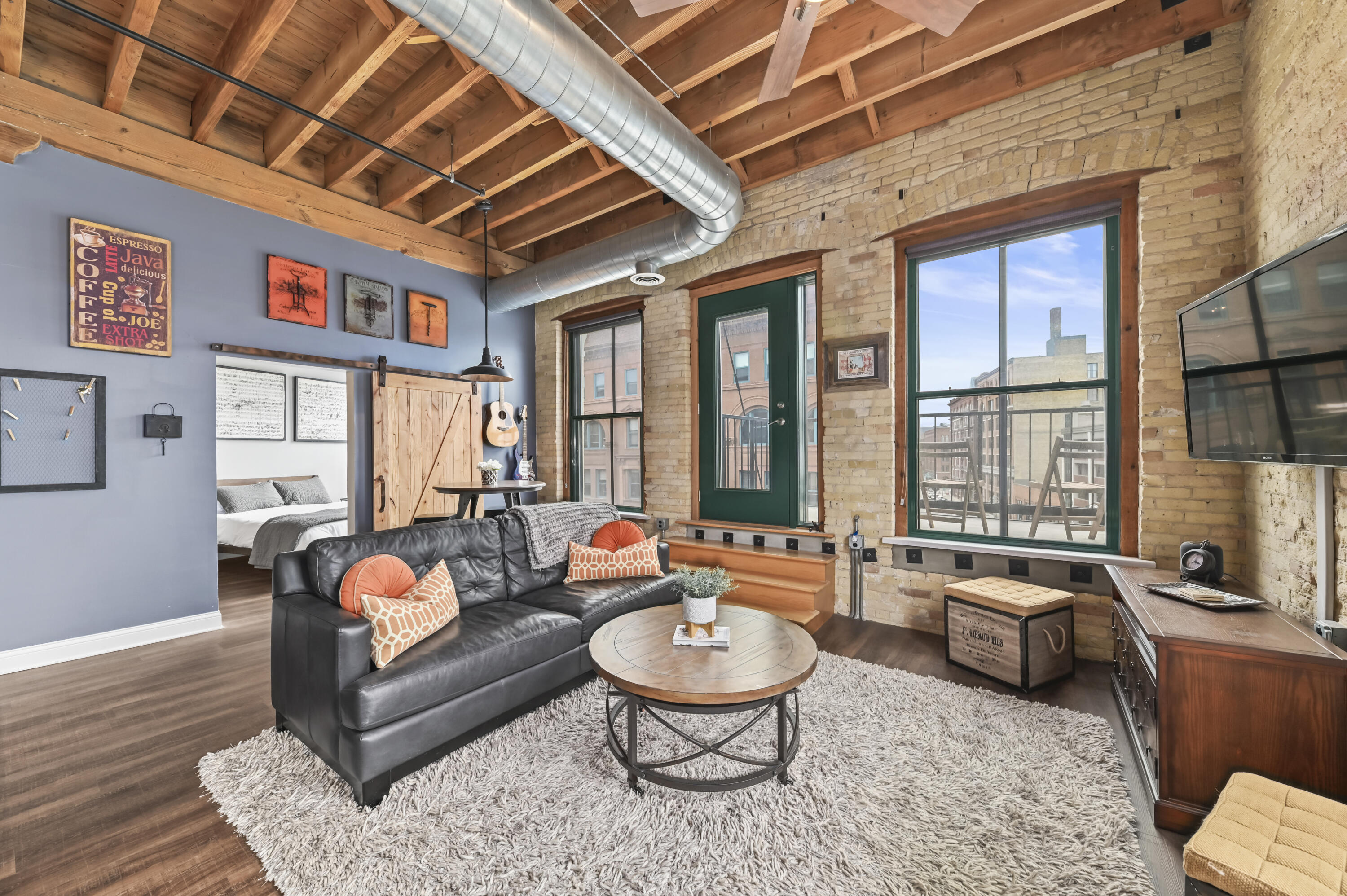 205 N Water St Unit: 404