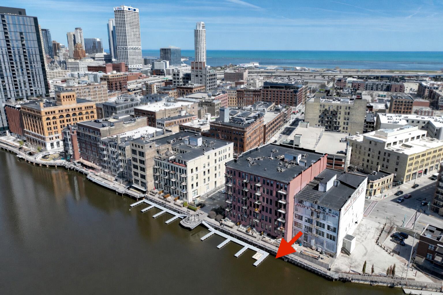 205 N Water St Unit: 404