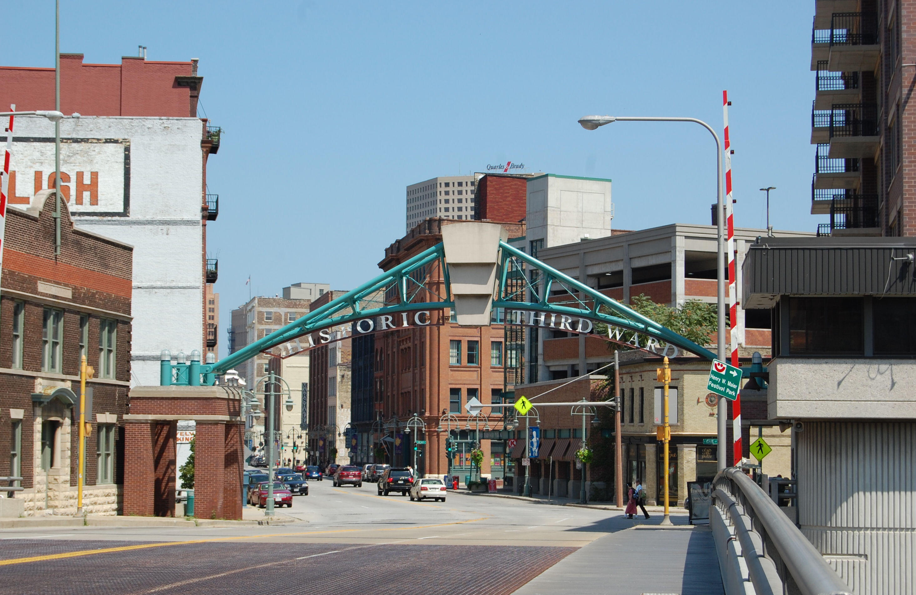 205 N Water St Unit: 404