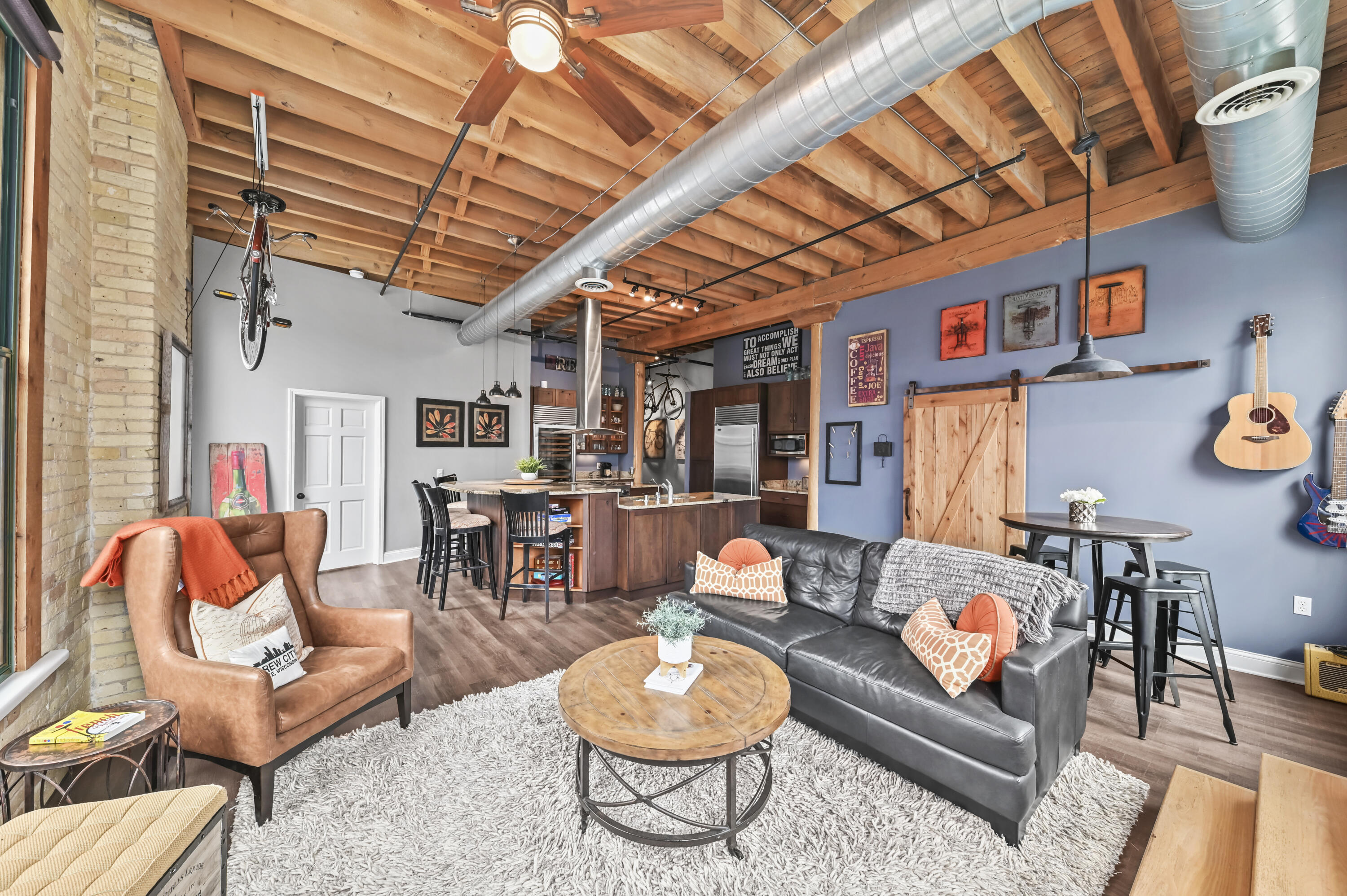 205 N Water St Unit: 404