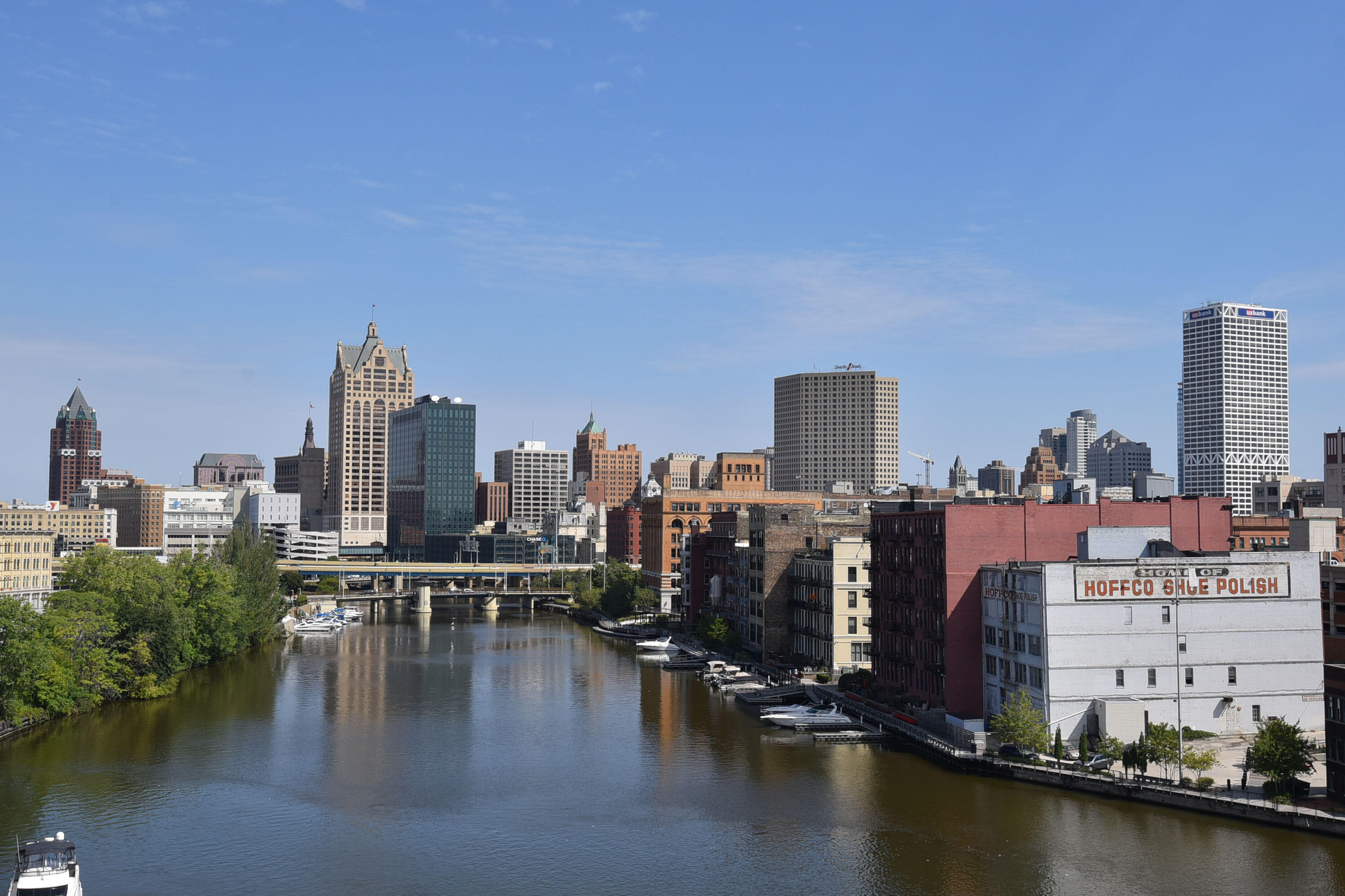 205 N Water St Unit: 404