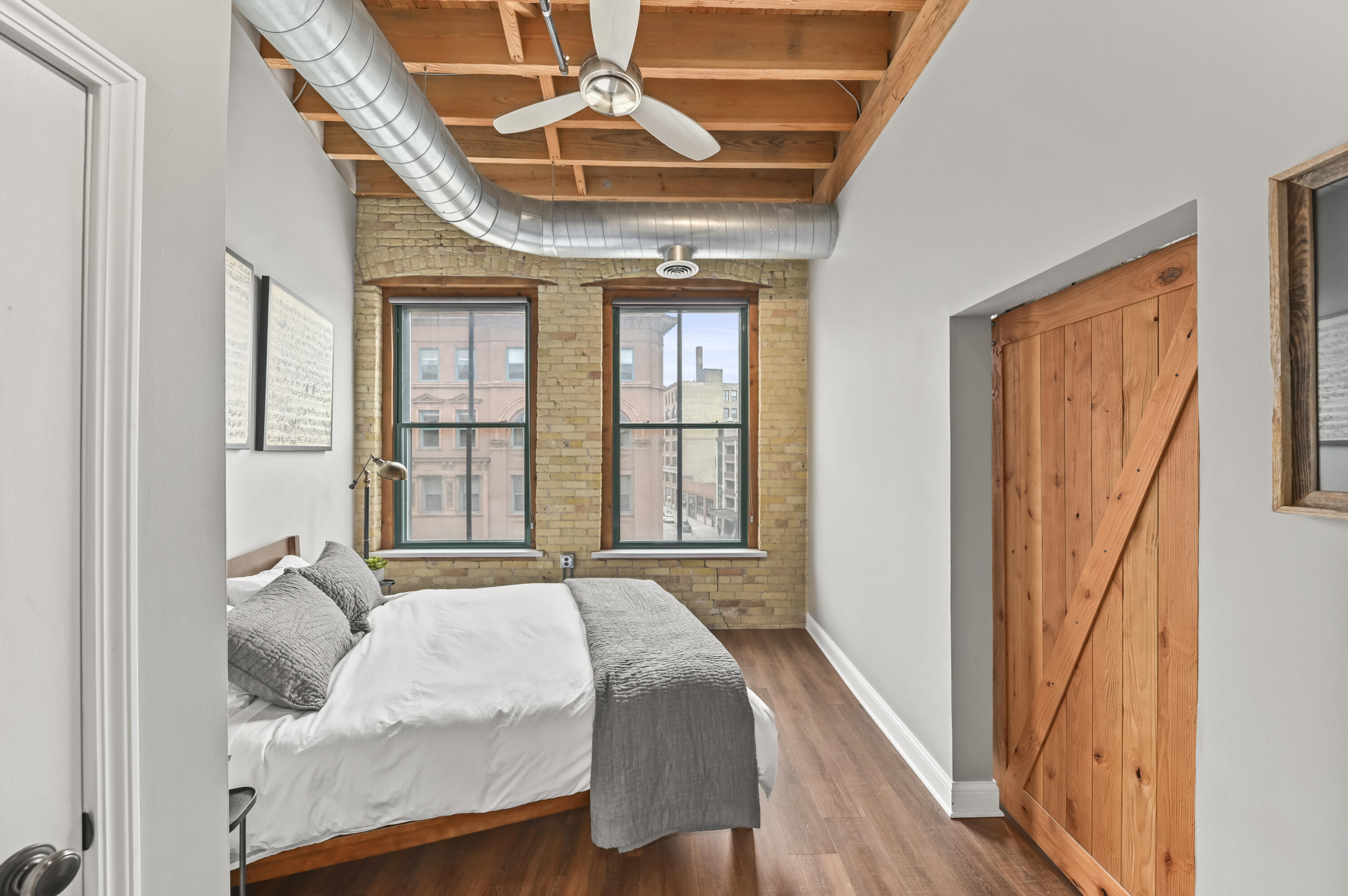 205 N Water St Unit: 404