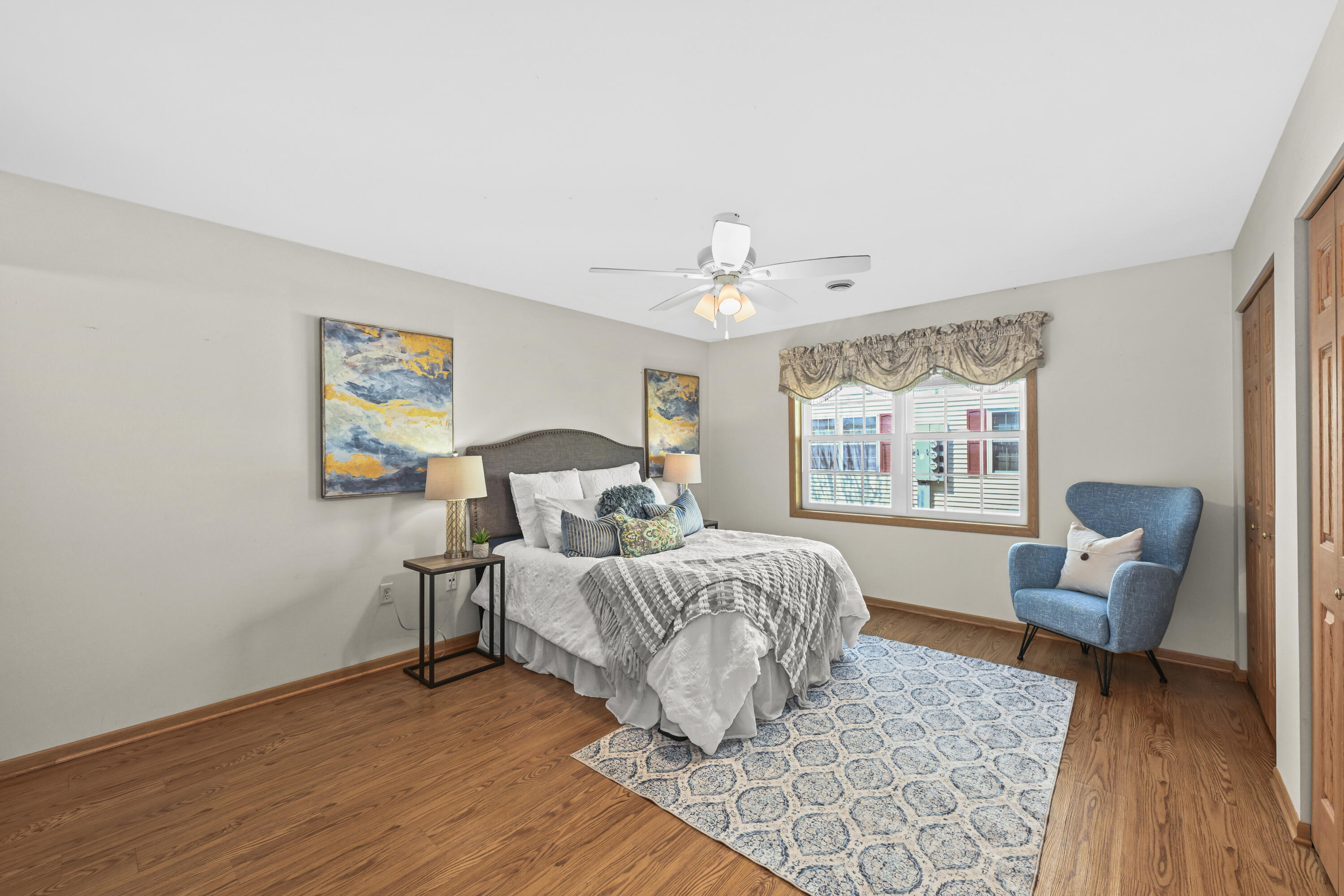 683 Wood River Ct Unit: 4