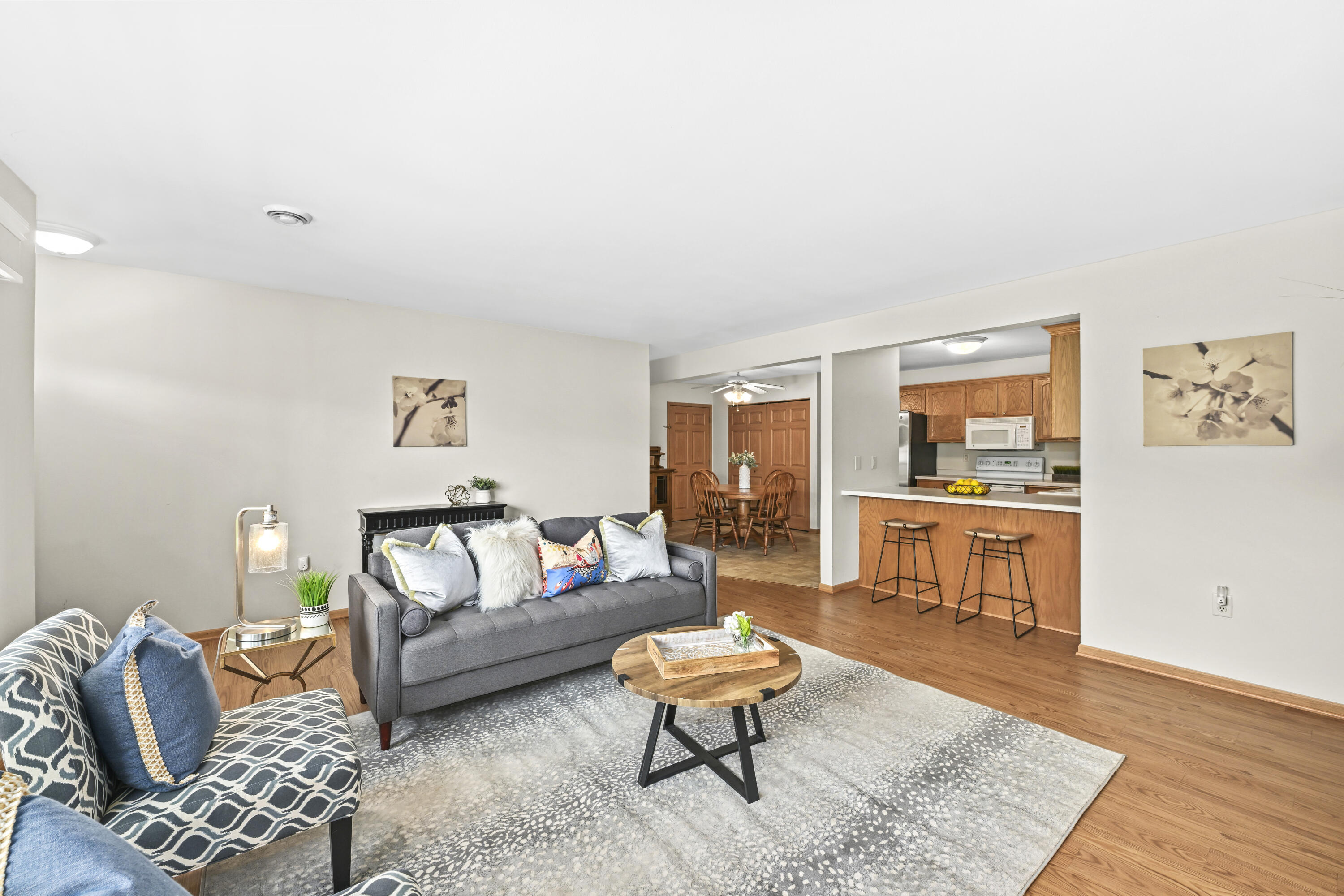 683 Wood River Ct Unit: 4