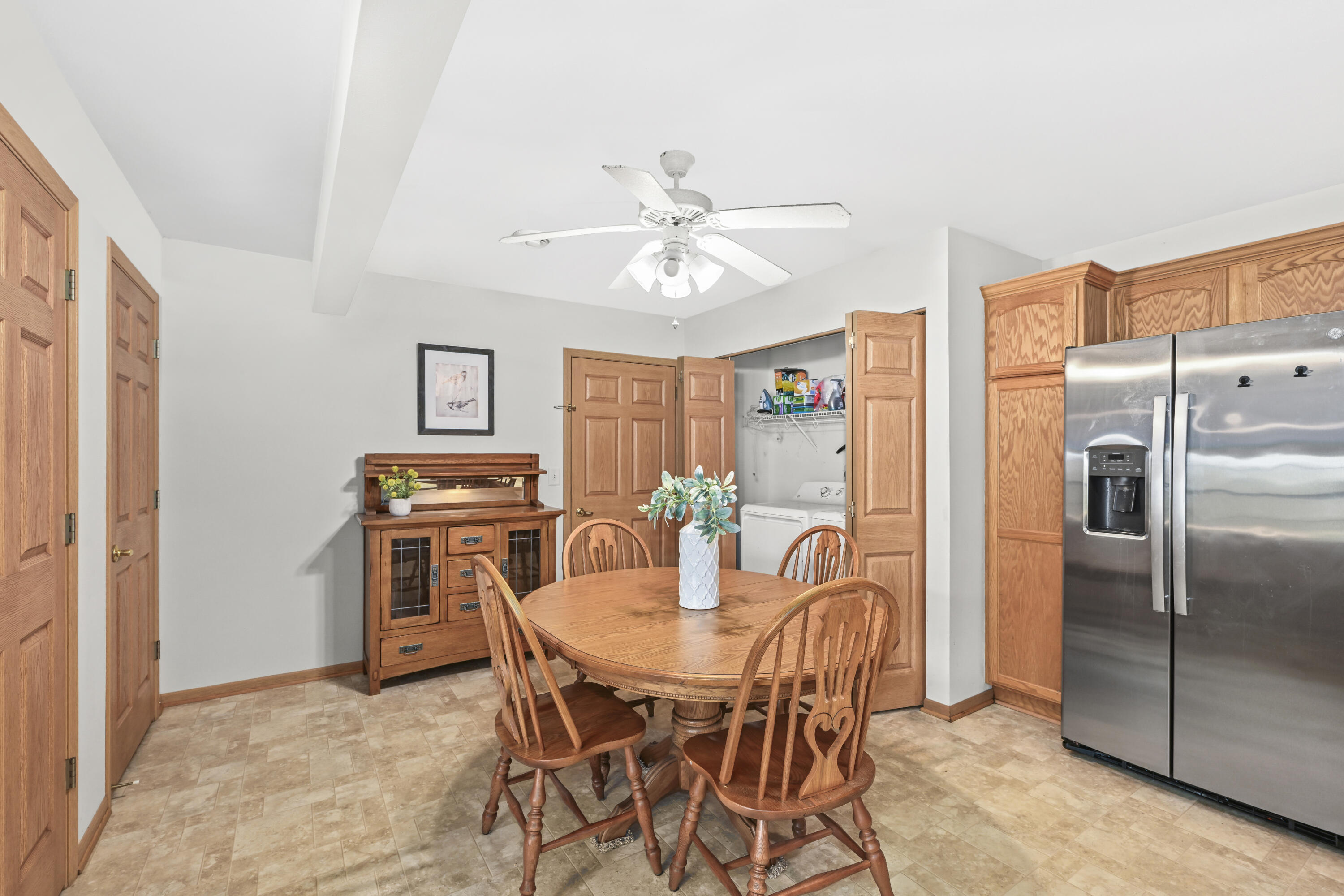 683 Wood River Ct Unit: 4