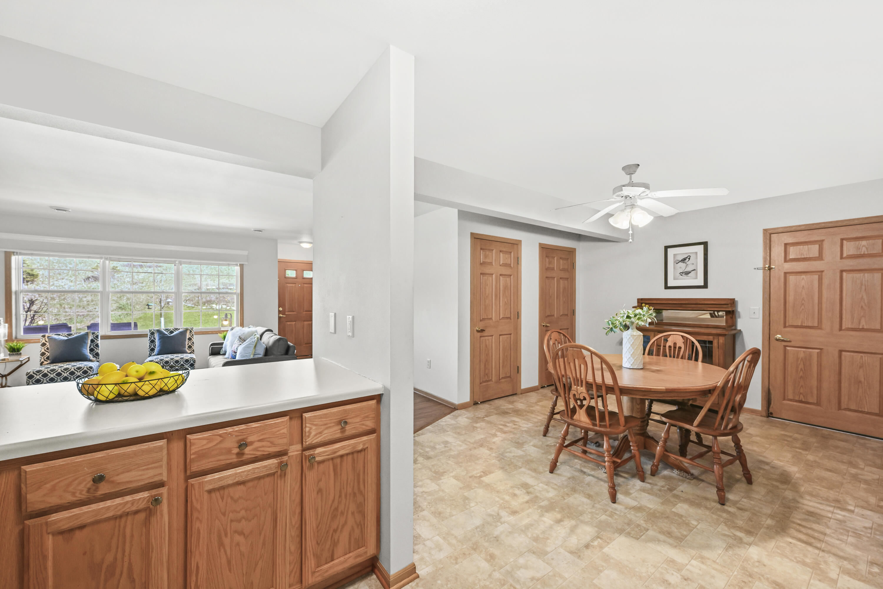 683 Wood River Ct Unit: 4