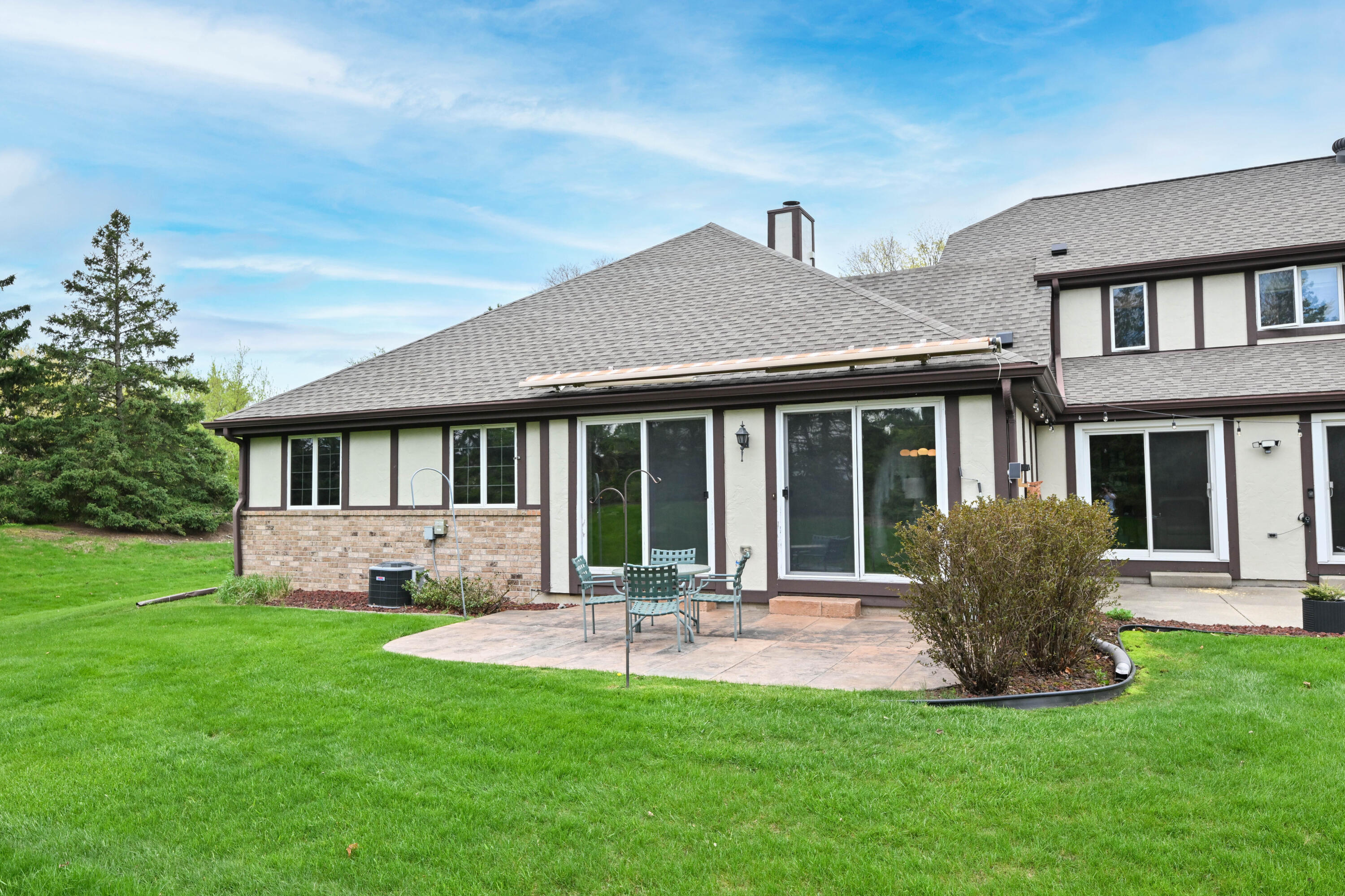 770 Oakwood Ln Unit: D