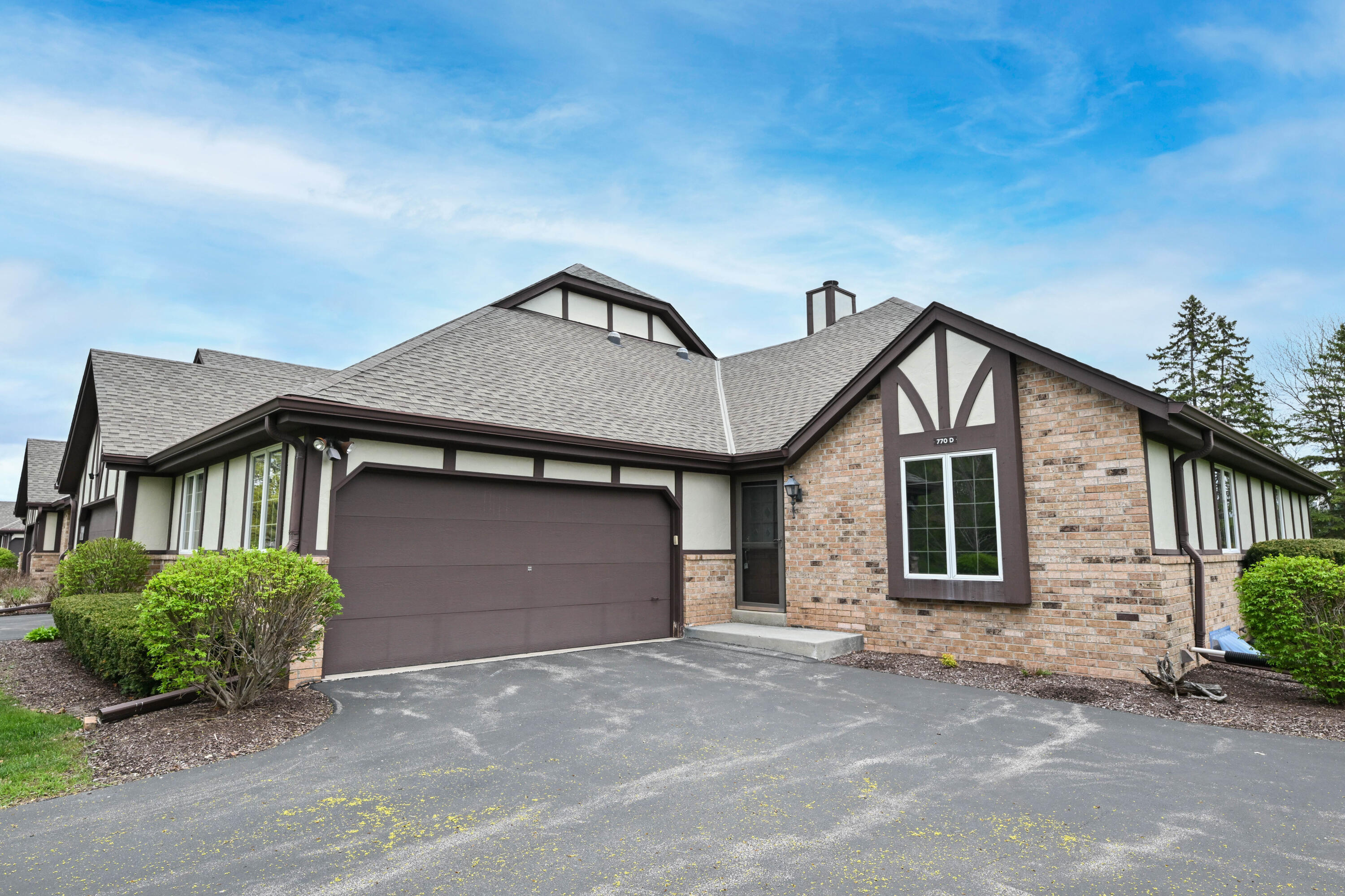 770 Oakwood Ln Unit: D