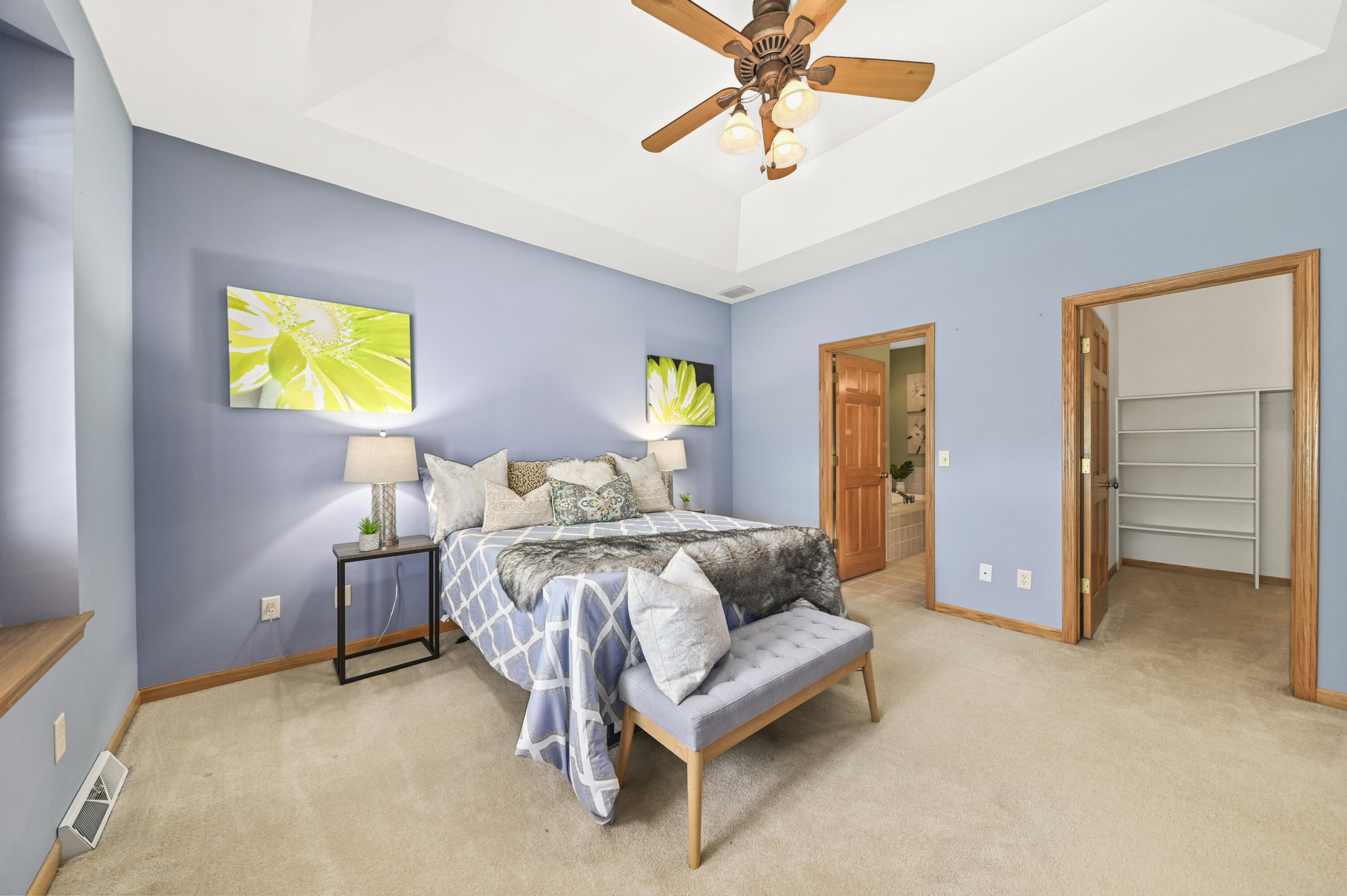 2325 Caribou Ln