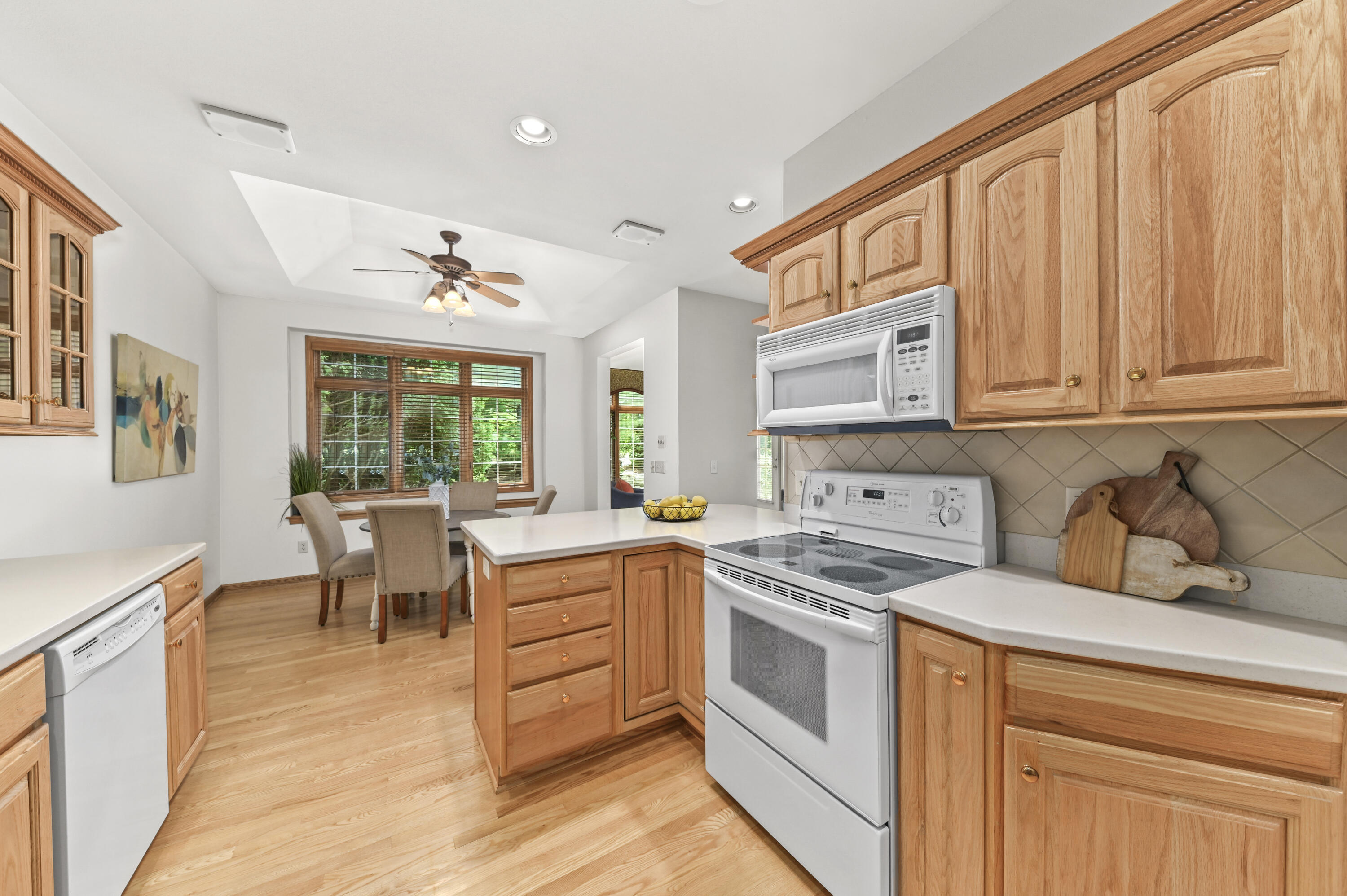 2325 Caribou Ln