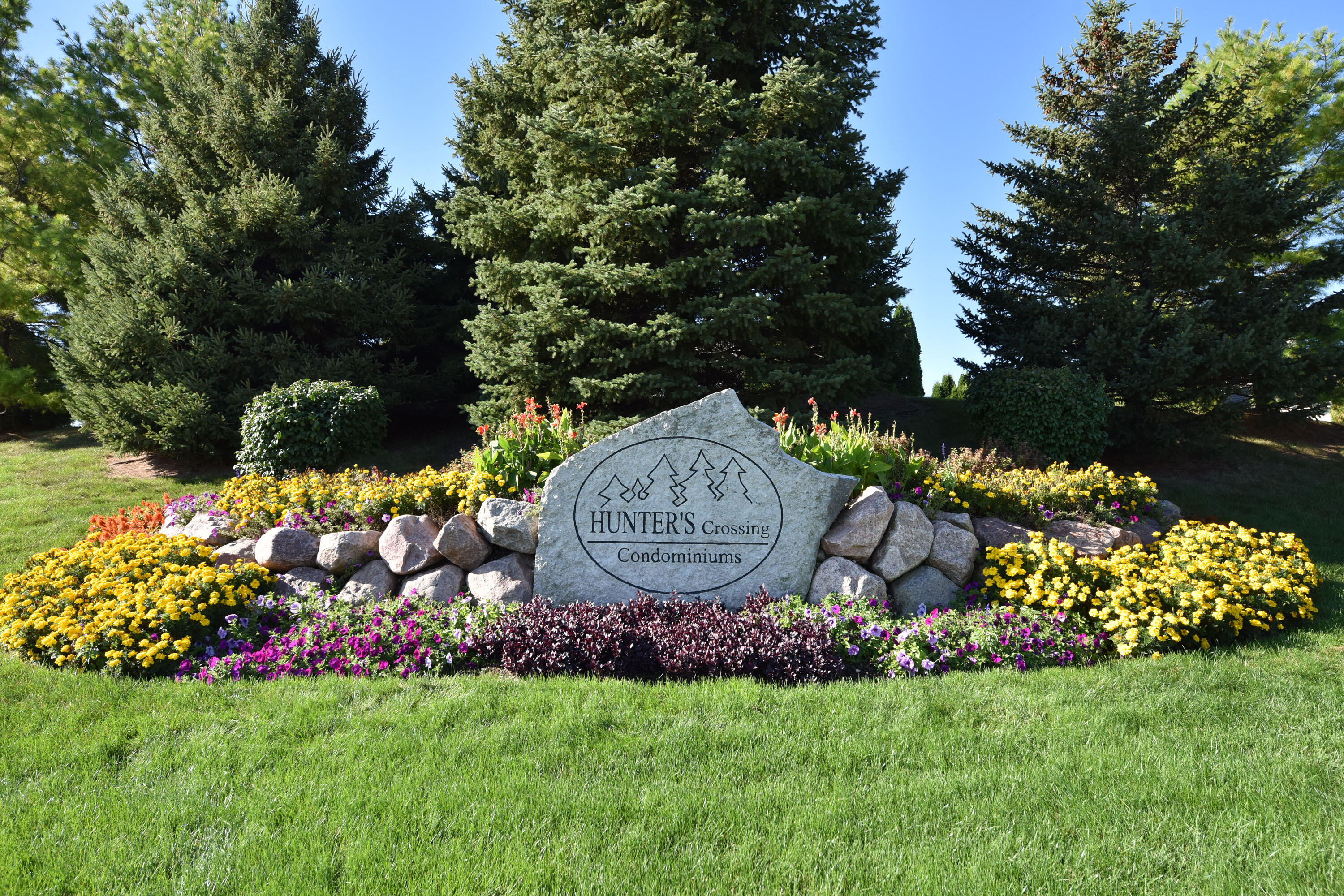 2325 Caribou Ln