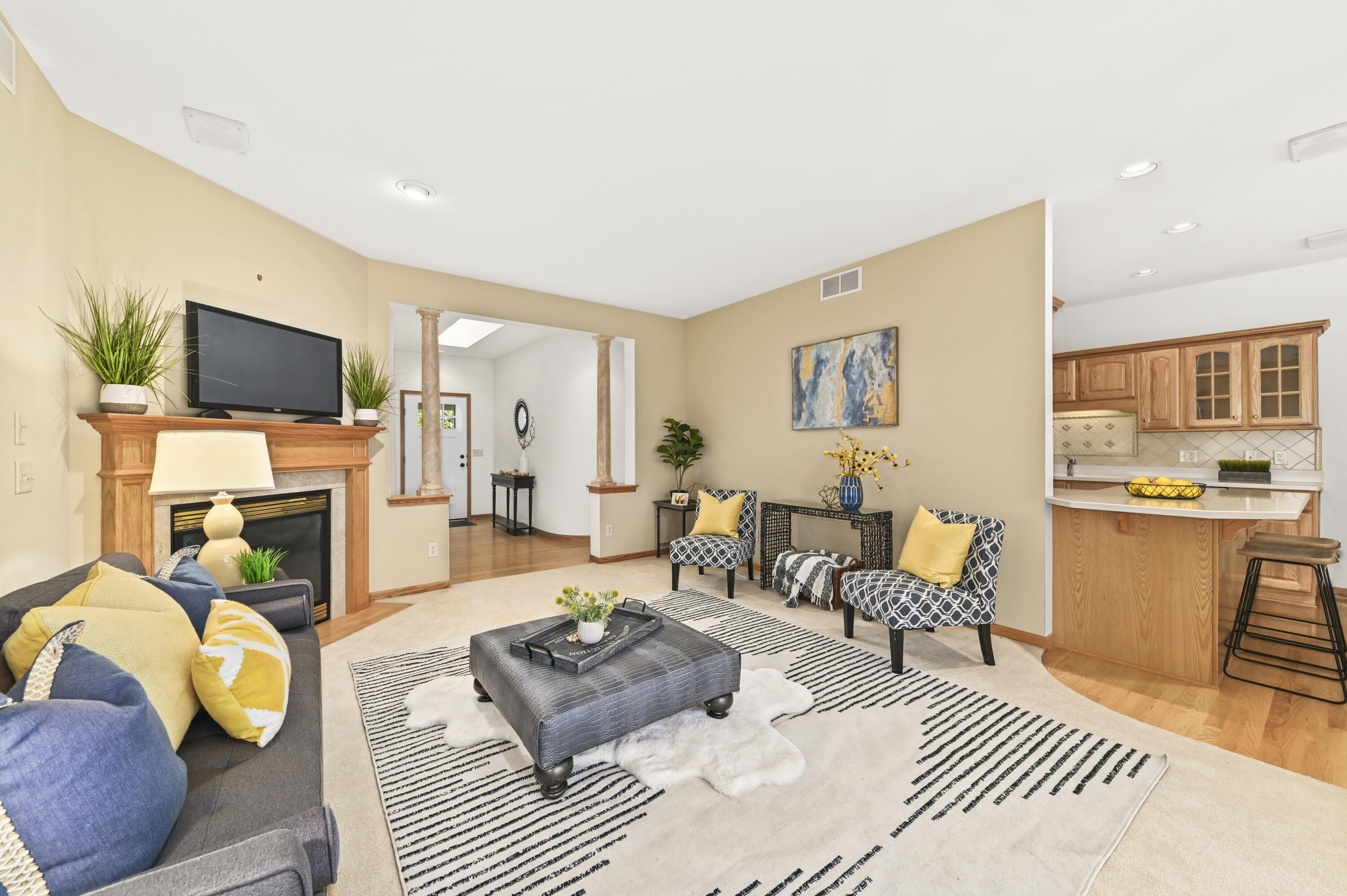 2325 Caribou Ln