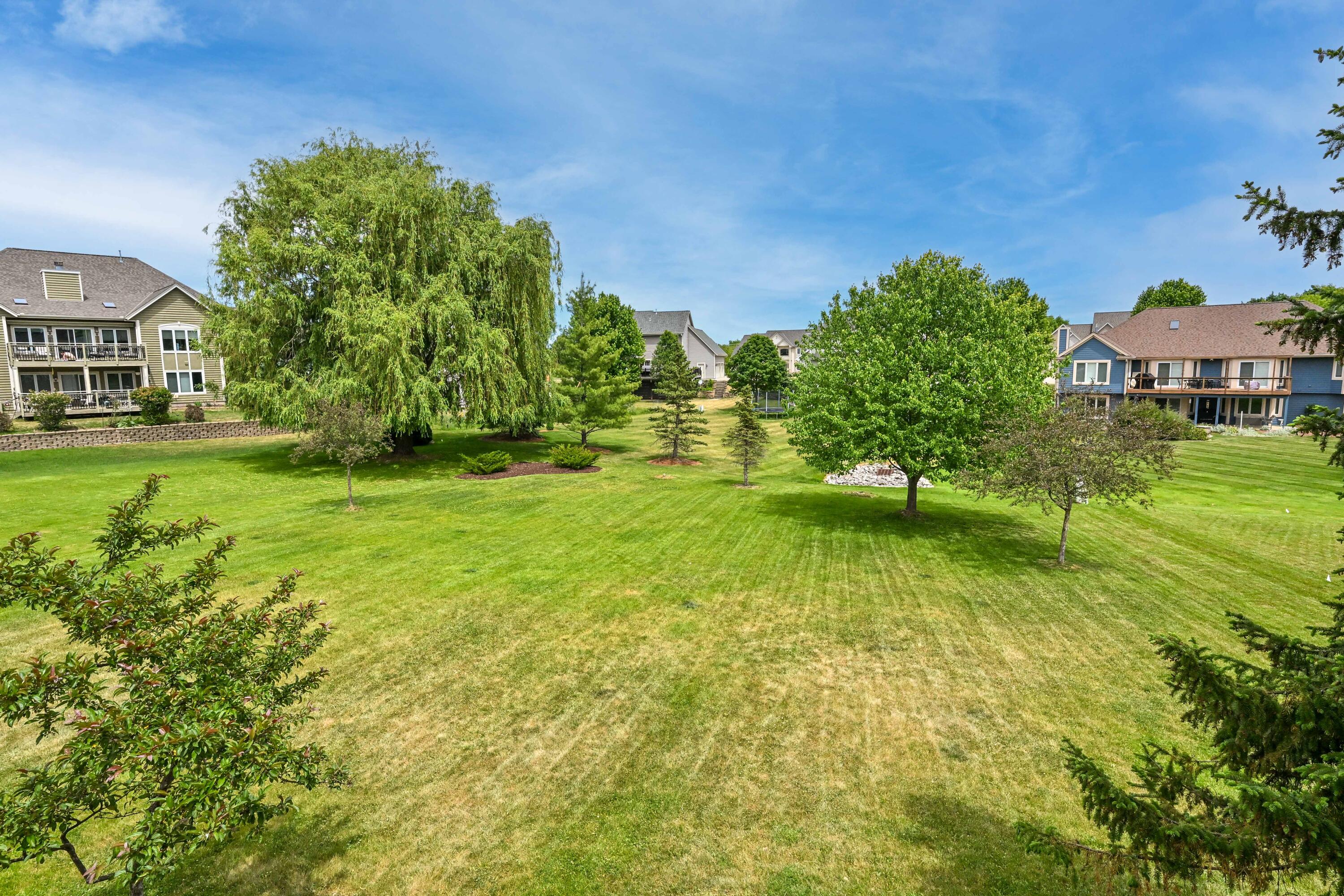 533 Majestic View Ln